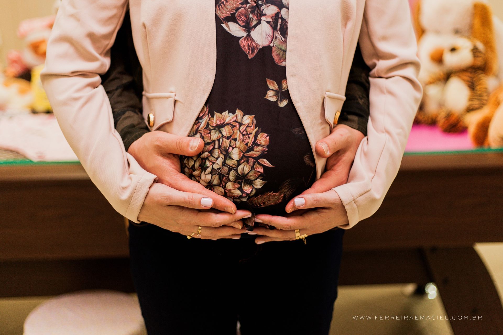 cha_de_bebe_agua_doce_sc_ararangua_criciuma_menina_gestante_esperando_brincadeiras_mae_ferreira_e_maciel_fotografo_familia_0071