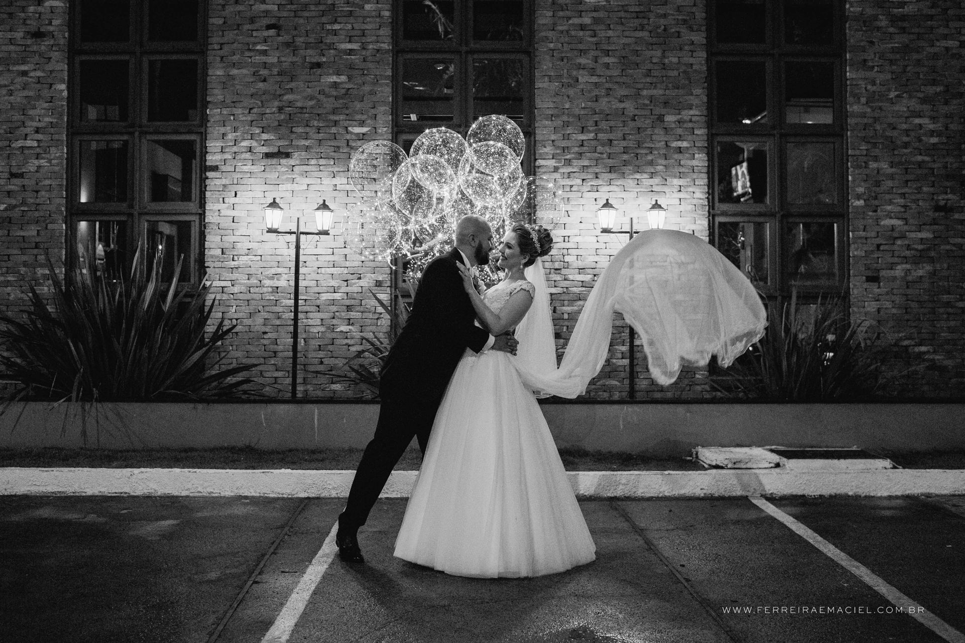 Foto Casamento Larissa e Arturo - Igreja Nossa Senhora Mãe dos Homens - Grêmio Fronteira - Araranguá - SC Foto Casamento Larissa e Arturo - Igreja Nossa Senhora Mãe dos Homens - Grêmio Fronteira - Araranguá - SC - Imagem 74