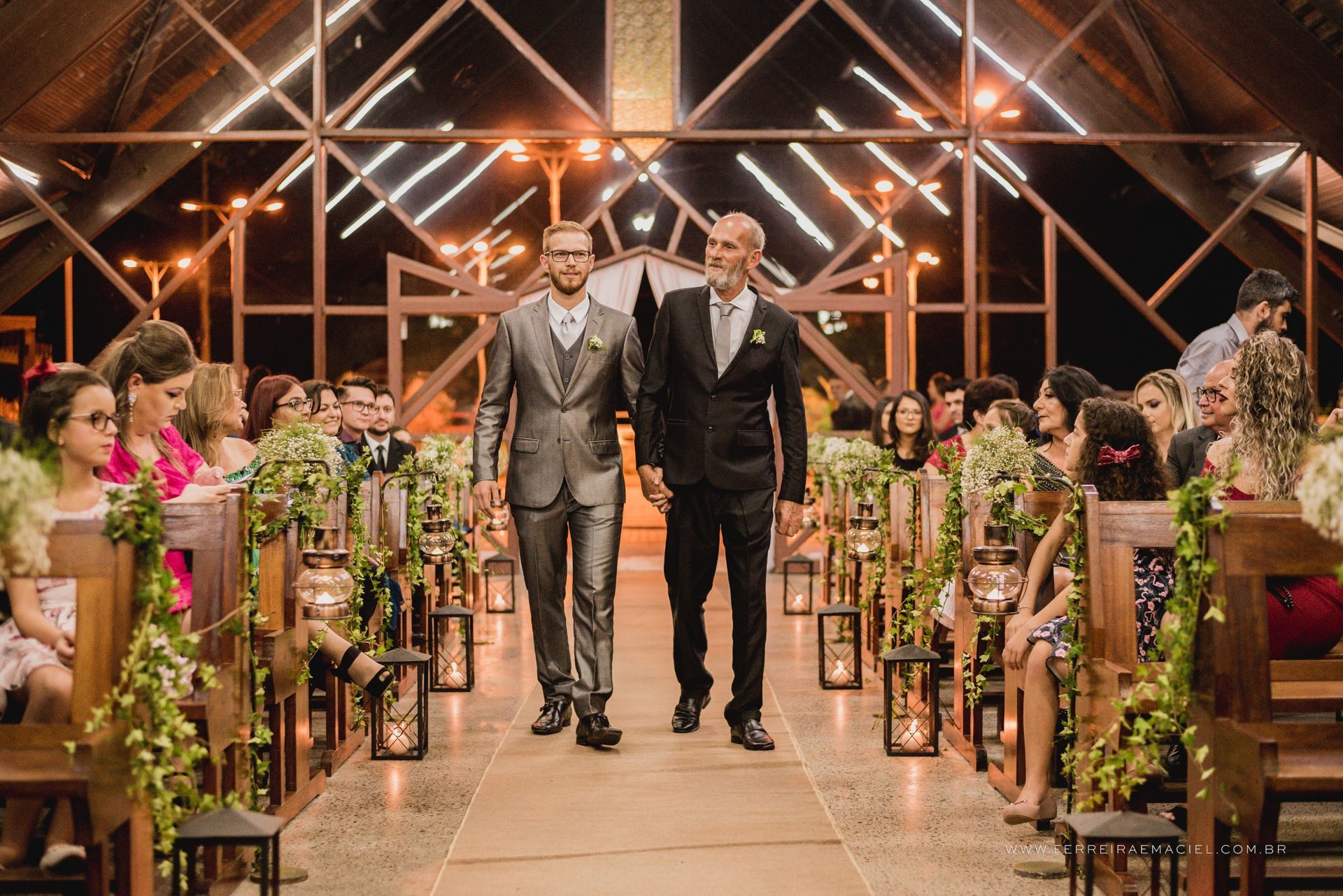 Foto Casamento Aline e Bruno - Igreja Perpétuo Socorro - Sítio Dourado - Criciúma - SC - Imagem 16