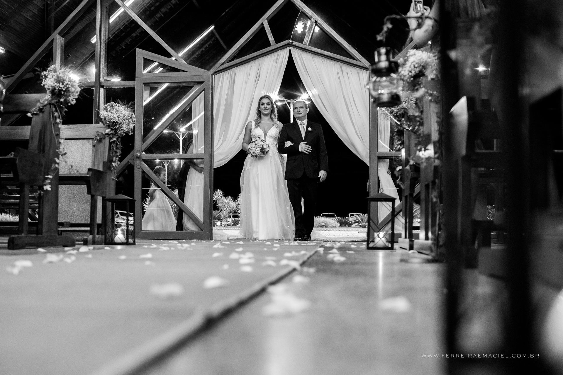 Foto Casamento Aline e Bruno - Igreja Perpétuo Socorro - Sítio Dourado - Criciúma - SC - Imagem 26