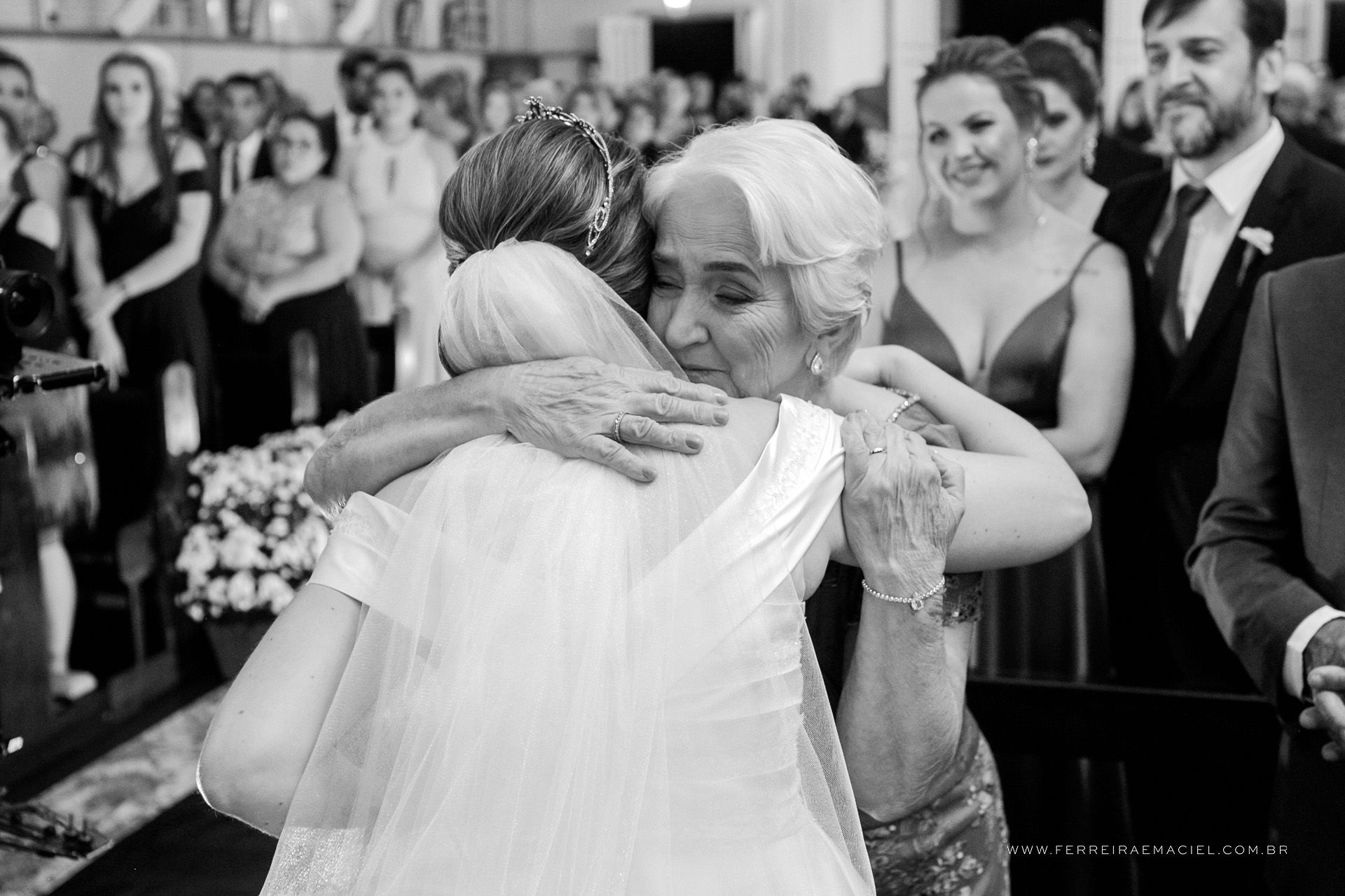 Foto Casamento Ana Julia e Renato - Igreja Santa Bárbara - Siderópolis - Petrus - Nova Veneza - SC Foto Casamento Ana Julia e Renato - Igreja Santa Bárbara - Siderópolis - Petrus - Nova Veneza - SC - Imagem 127