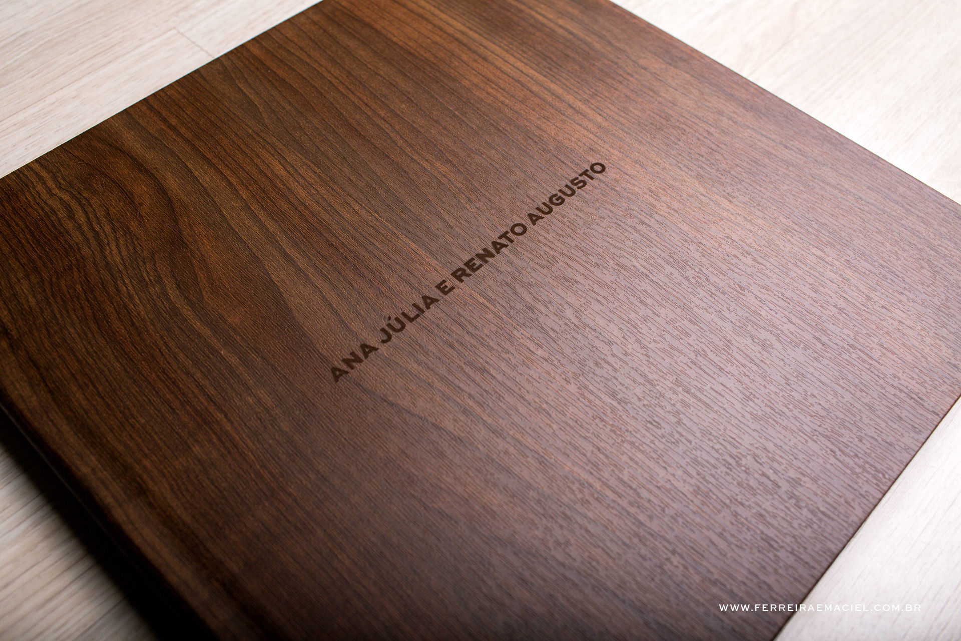 Foto  Álbum Capa de Madeira - Imagem 9