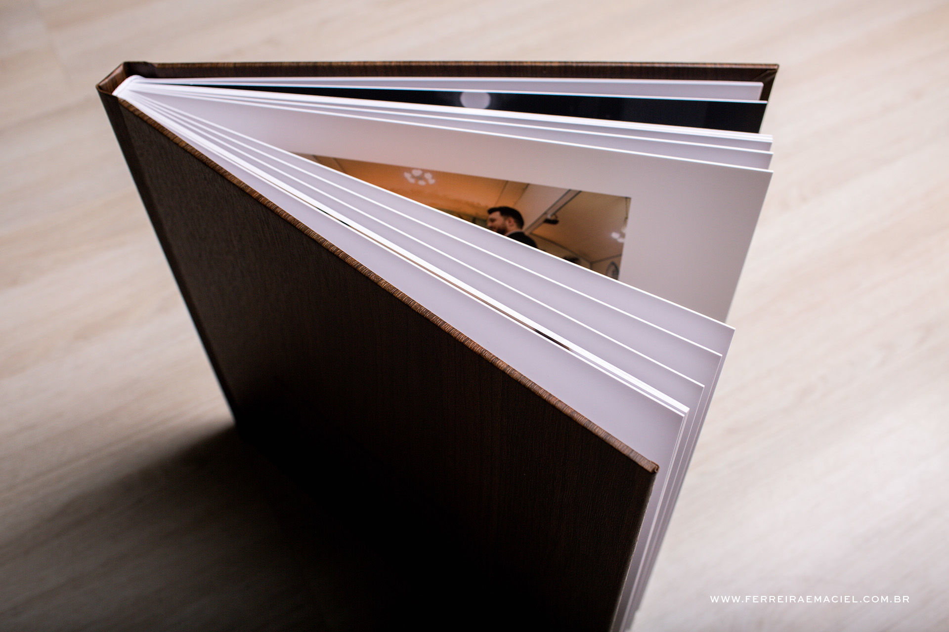 Foto  Álbum Capa de Madeira - Imagem 7