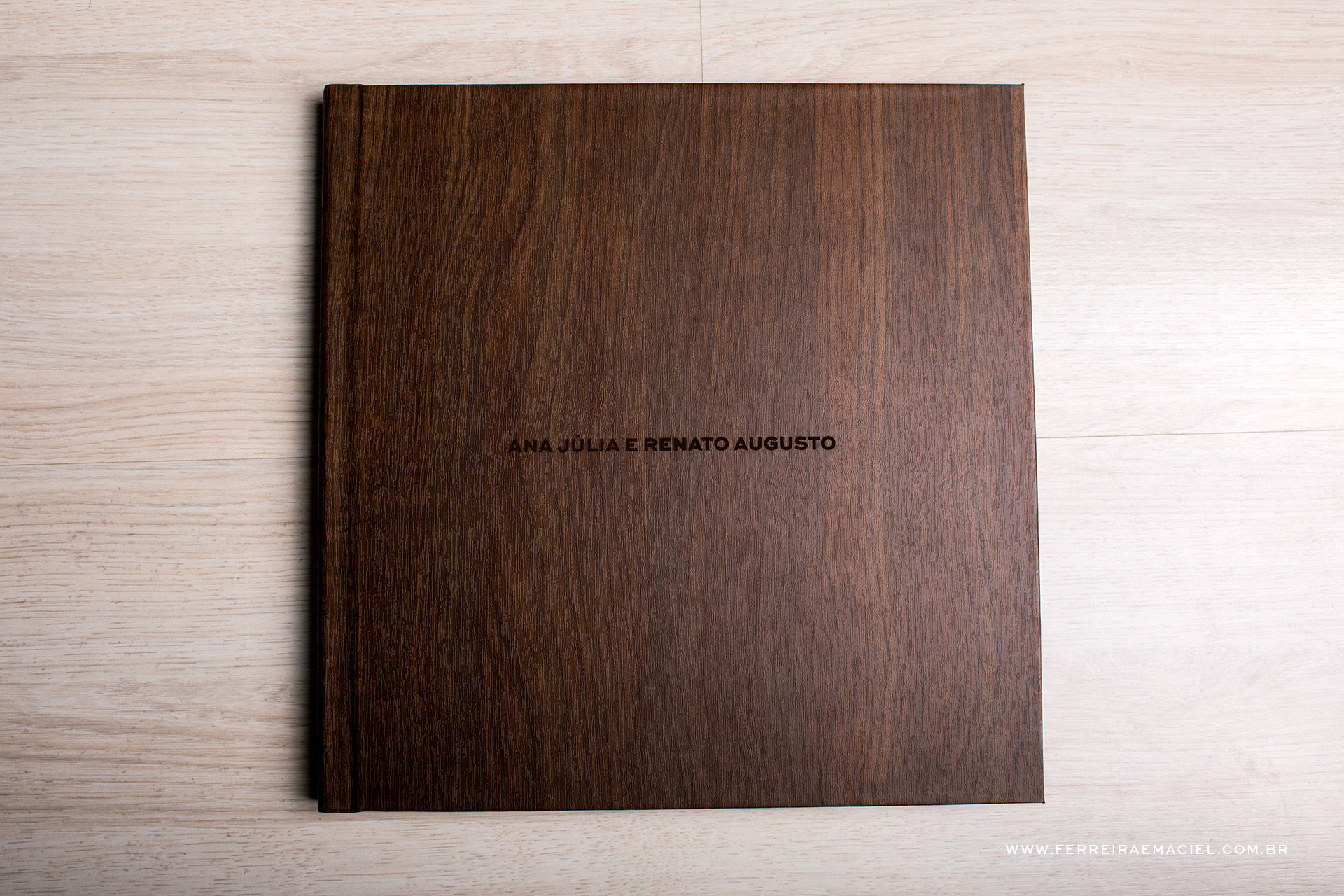 Foto  Álbum Capa de Madeira - Imagem 8
