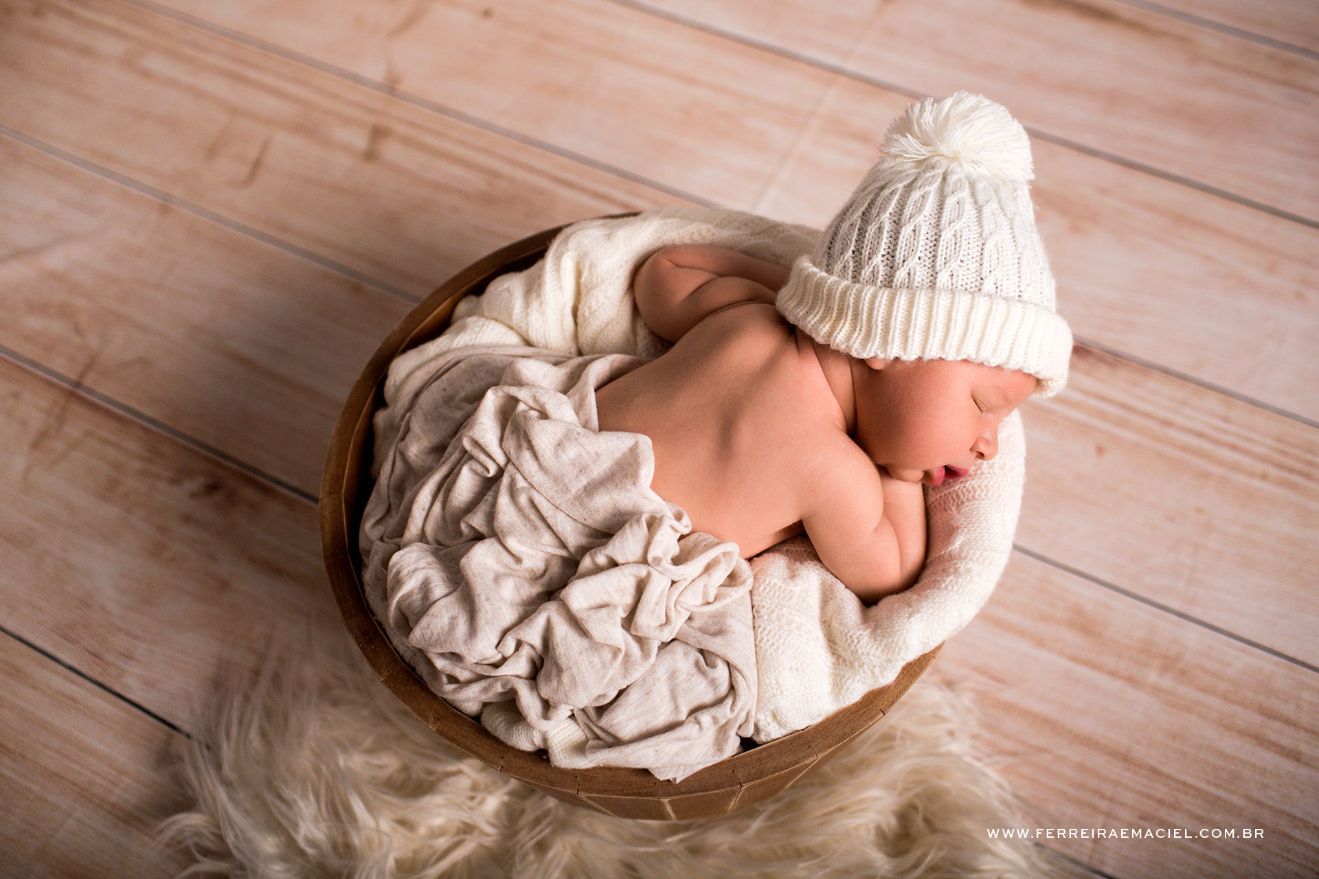Foto Ensaio Newborn Ravi Foto Ensaio Newborn Ravi - Imagem 3
