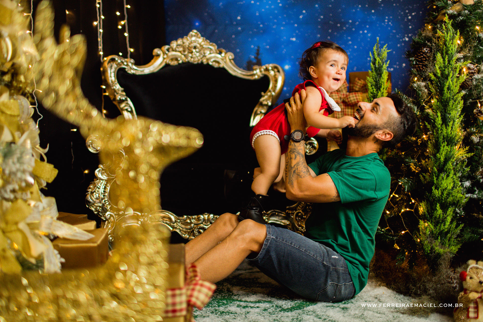 Foto Detalhes do Acampamento do Papai Noel - Cenário Temático para Fotos de Natal em Araranguá Foto Detalhes do Acampamento do Papai Noel - Cenário Temático para Fotos de Natal em Araranguá - Imagem 49