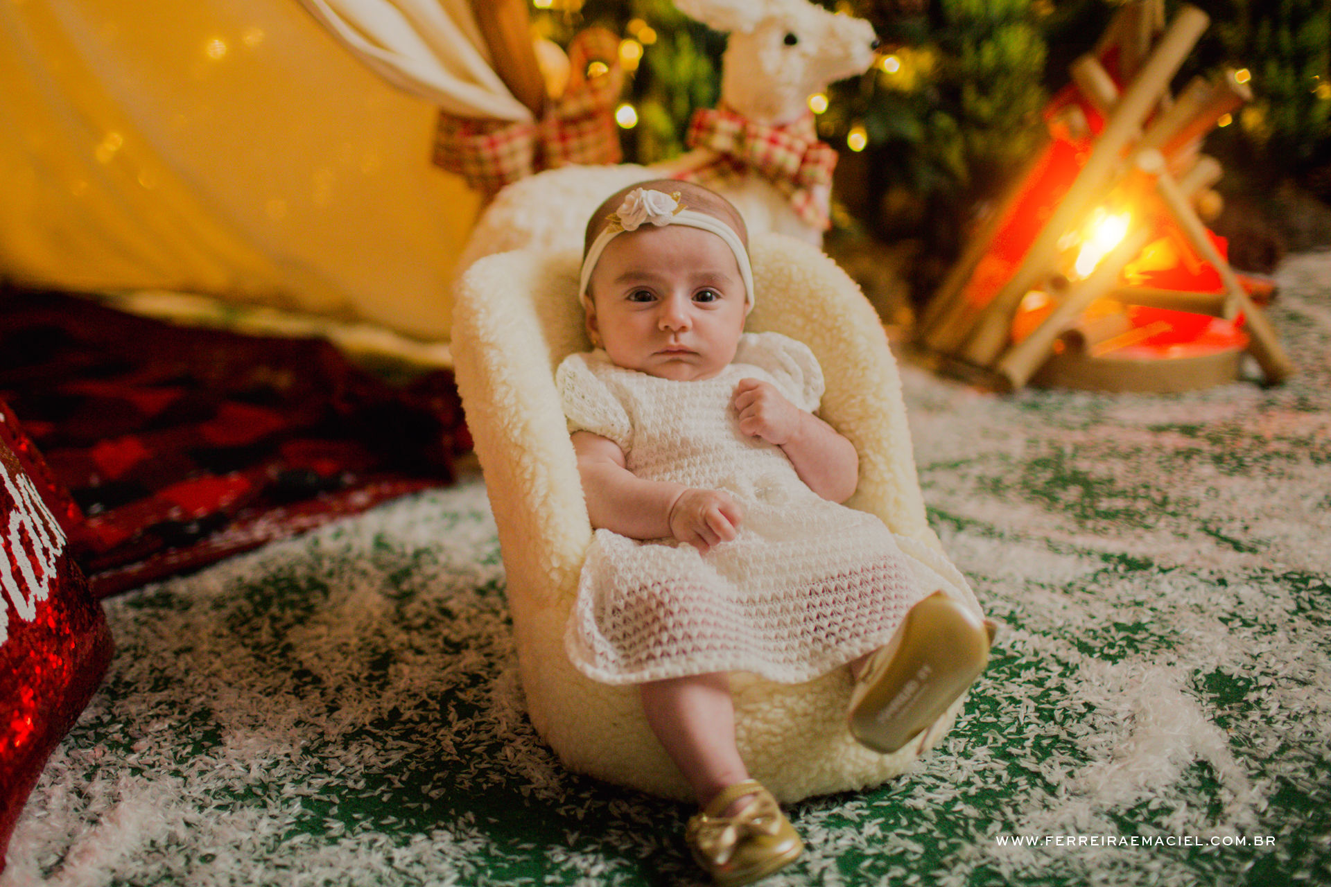 Foto Detalhes do Acampamento do Papai Noel - Cenário Temático para Fotos de Natal em Araranguá Foto Detalhes do Acampamento do Papai Noel - Cenário Temático para Fotos de Natal em Araranguá - Imagem 84