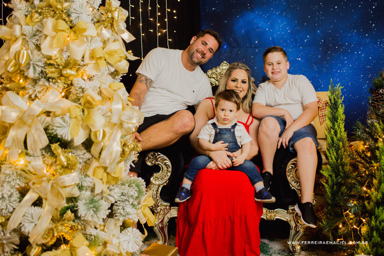 Foto Detalhes do Acampamento do Papai Noel - Cenário Temático para Fotos de Natal em Araranguá Foto Detalhes do Acampamento do Papai Noel - Cenário Temático para Fotos de Natal em Araranguá - Imagem 173
