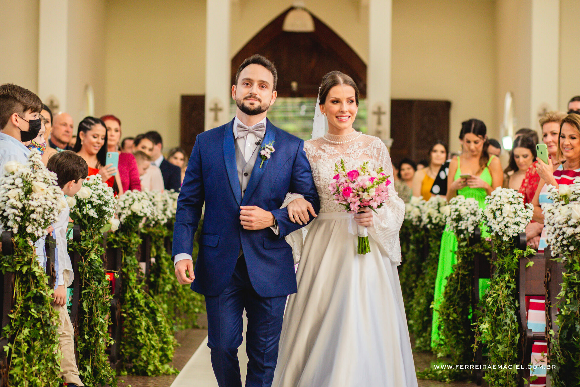 Foto Casamento na Igreja Nossa Senhora Mãe dos Homens e no Hotel e Praia do Morro dos Conventos em Araranguá - SC - Dábila e João Foto Casamento na Igreja Nossa Senhora Mãe dos Homens e no Hotel e Praia do Morro dos Conventos em Araranguá - SC - Dábila e João - Imagem 52