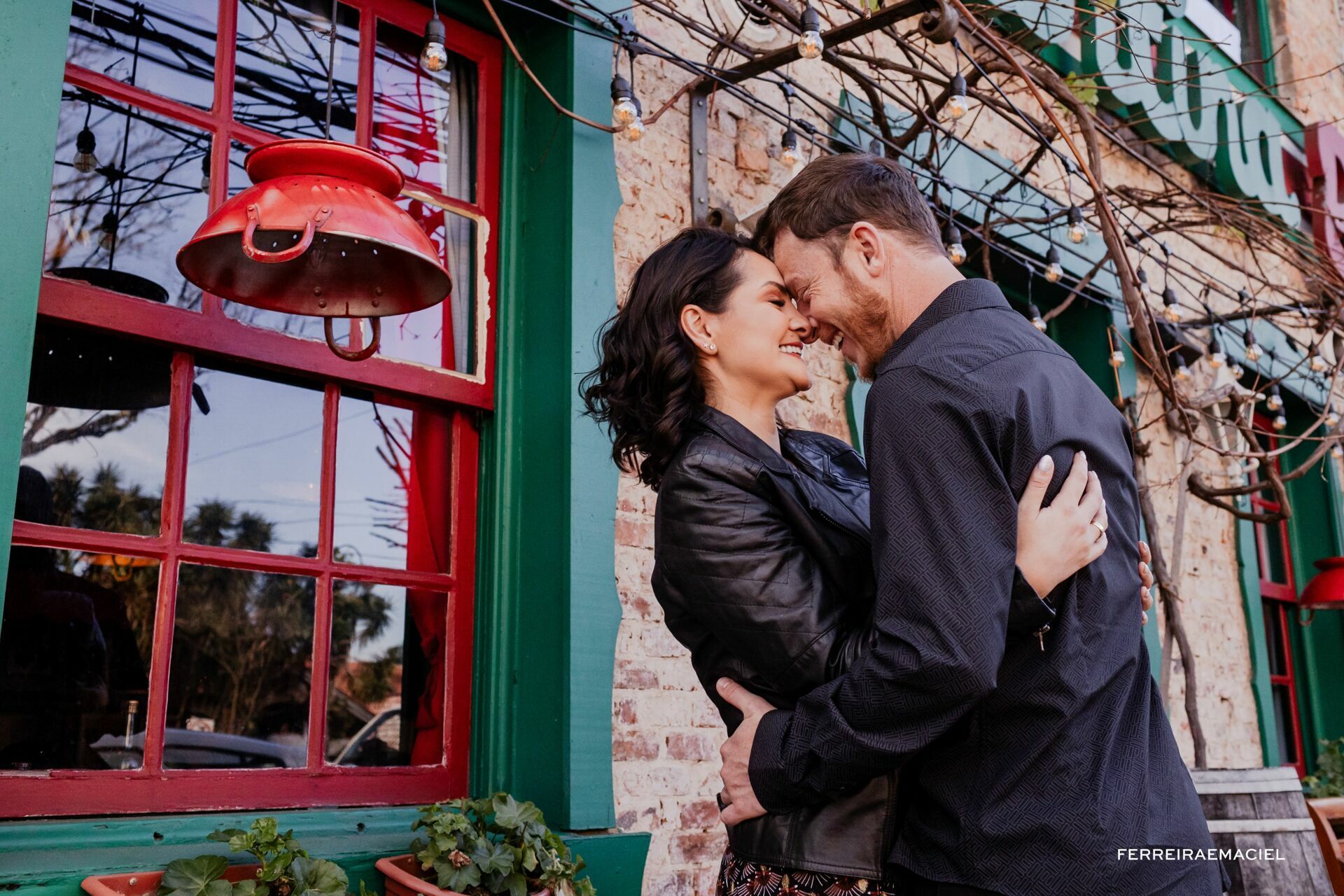 Foto Fotos de casal no Le Jardin Parque de Lavanda - Pre-wedding em Gramado e Canela - RS - Ensaio fotográfico na Rua Torta - Camila e Douglas Foto Fotos de casal no Le Jardin Parque de Lavanda - Pre-wedding em Gramado e Canela - RS - Ensaio fotográfico na Rua Torta - Camila e Douglas - Imagem 20