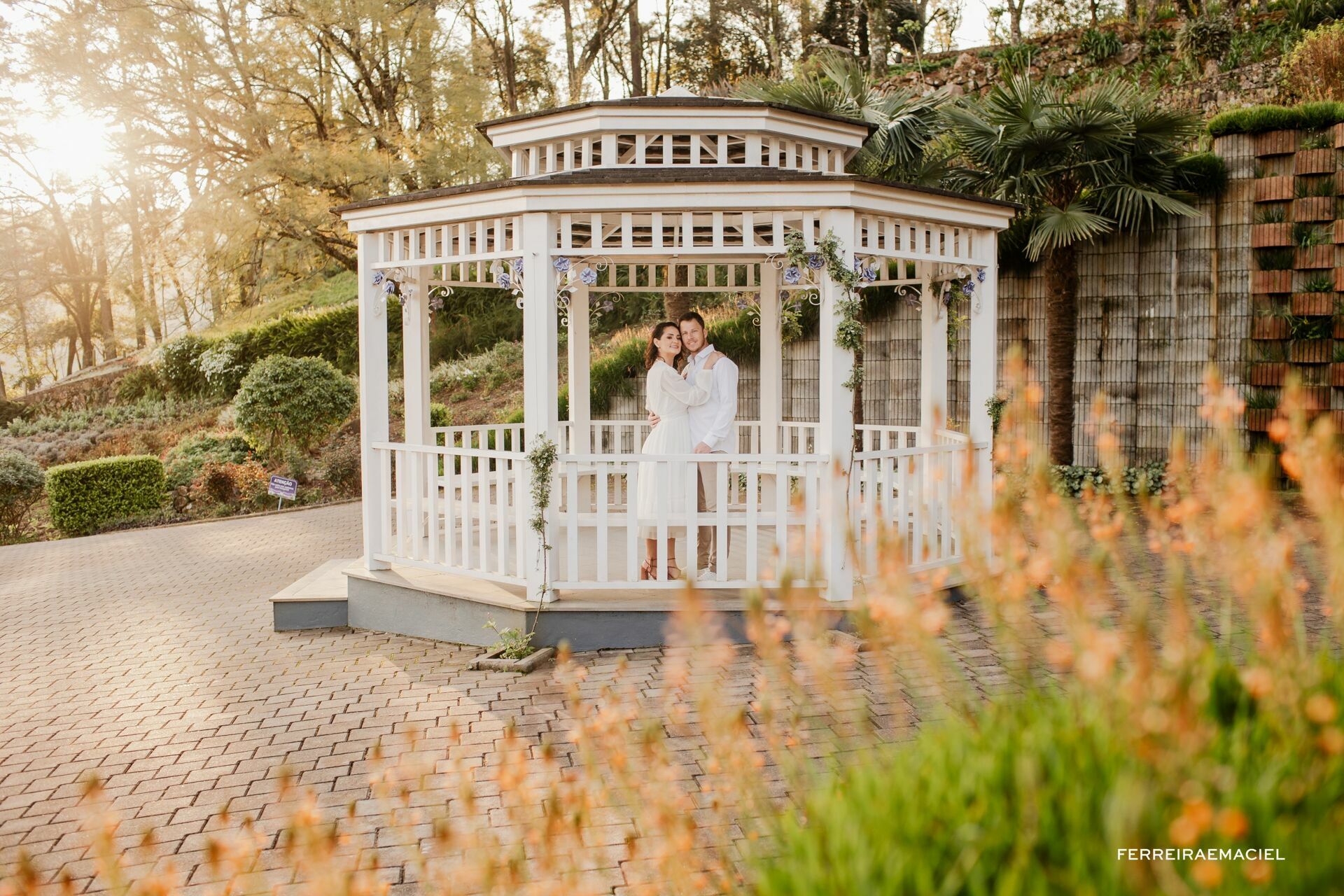 Foto Fotos de casal no Le Jardin Parque de Lavanda - Pre-wedding em Gramado e Canela - RS - Ensaio fotogrÃƒÆ’Ã†â€™Ãƒâ€ Ã¢â‚¬â„¢ÃƒÆ’Ã¢â‚¬ ÃƒÂ¢Ã¢â€šÂ¬Ã¢â€žÂ¢ÃƒÆ’Ã†â€™ÃƒÂ¢Ã¢â€šÂ¬ ÃƒÆ’Ã‚Â¢ÃƒÂ¢Ã¢â‚¬Å¡Ã‚Â¬ÃƒÂ¢Ã¢â‚¬Å¾Ã‚Â¢ÃƒÆ’Ã†â€™Ãƒâ€ Ã¢â‚¬â„¢ÃƒÆ’Ã‚Â¢ÃƒÂ¢Ã¢â‚¬Å¡Ã‚Â¬Ãƒâ€¦Ã‚Â¡ÃƒÆ’Ã†â€™ÃƒÂ¢Ã¢â€šÂ¬Ã…Â¡ÃƒÆ’Ã¢â‚¬Å¡Ãƒâ€šÃ‚Â¡fico na Rua Torta - Camila e Douglas - Imagem 25