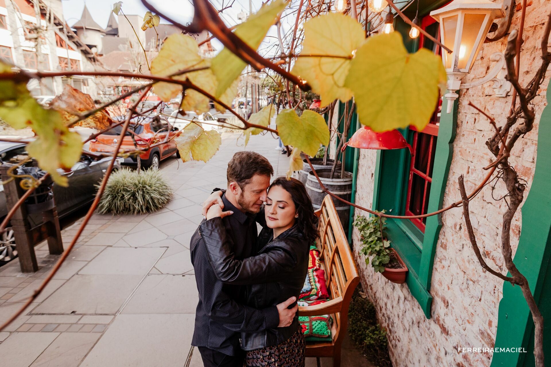 Foto Fotos de casal no Le Jardin Parque de Lavanda - Pre-wedding em Gramado e Canela - RS - Ensaio fotogrÃƒÆ’Ã†â€™Ãƒâ€ Ã¢â‚¬â„¢ÃƒÆ’Ã¢â‚¬ ÃƒÂ¢Ã¢â€šÂ¬Ã¢â€žÂ¢ÃƒÆ’Ã†â€™ÃƒÂ¢Ã¢â€šÂ¬ ÃƒÆ’Ã‚Â¢ÃƒÂ¢Ã¢â‚¬Å¡Ã‚Â¬ÃƒÂ¢Ã¢â‚¬Å¾Ã‚Â¢ÃƒÆ’Ã†â€™Ãƒâ€ Ã¢â‚¬â„¢ÃƒÆ’Ã‚Â¢ÃƒÂ¢Ã¢â‚¬Å¡Ã‚Â¬Ãƒâ€¦Ã‚Â¡ÃƒÆ’Ã†â€™ÃƒÂ¢Ã¢â€šÂ¬Ã…Â¡ÃƒÆ’Ã¢â‚¬Å¡Ãƒâ€šÃ‚Â¡fico na Rua Torta - Camila e Douglas - Imagem 31