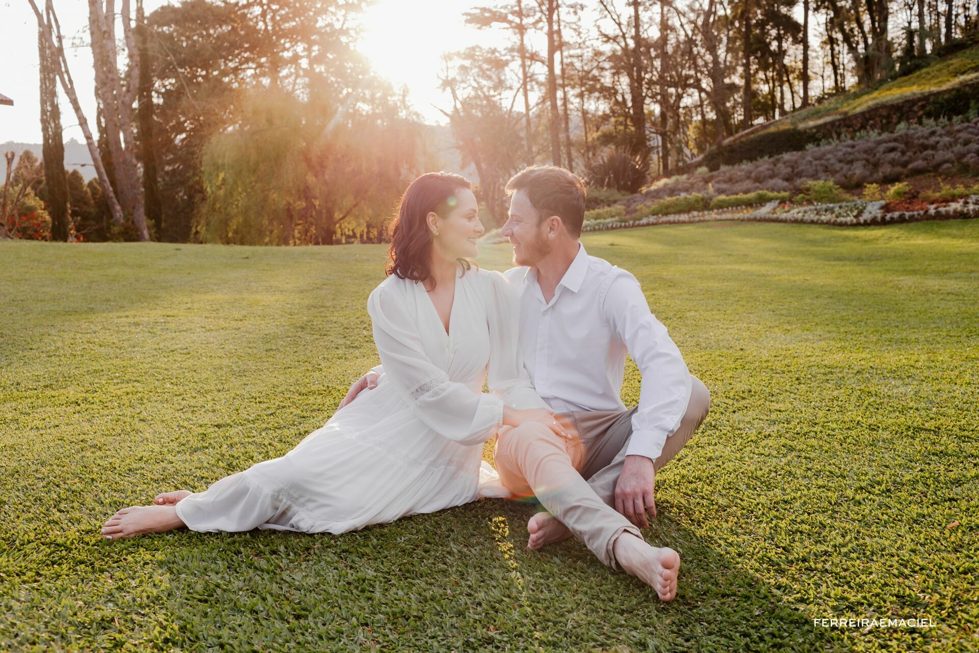 Foto Fotos de casal no Le Jardin Parque de Lavanda - Pre-wedding em Gramado e Canela - RS - Ensaio fotogrÃƒÆ’Ã†â€™Ãƒâ€ Ã¢â‚¬â„¢ÃƒÆ’Ã¢â‚¬ ÃƒÂ¢Ã¢â€šÂ¬Ã¢â€žÂ¢ÃƒÆ’Ã†â€™ÃƒÂ¢Ã¢â€šÂ¬ ÃƒÆ’Ã‚Â¢ÃƒÂ¢Ã¢â‚¬Å¡Ã‚Â¬ÃƒÂ¢Ã¢â‚¬Å¾Ã‚Â¢ÃƒÆ’Ã†â€™Ãƒâ€ Ã¢â‚¬â„¢ÃƒÆ’Ã‚Â¢ÃƒÂ¢Ã¢â‚¬Å¡Ã‚Â¬Ãƒâ€¦Ã‚Â¡ÃƒÆ’Ã†â€™ÃƒÂ¢Ã¢â€šÂ¬Ã…Â¡ÃƒÆ’Ã¢â‚¬Å¡Ãƒâ€šÃ‚Â¡fico na Rua Torta - Camila e Douglas - Imagem 0
