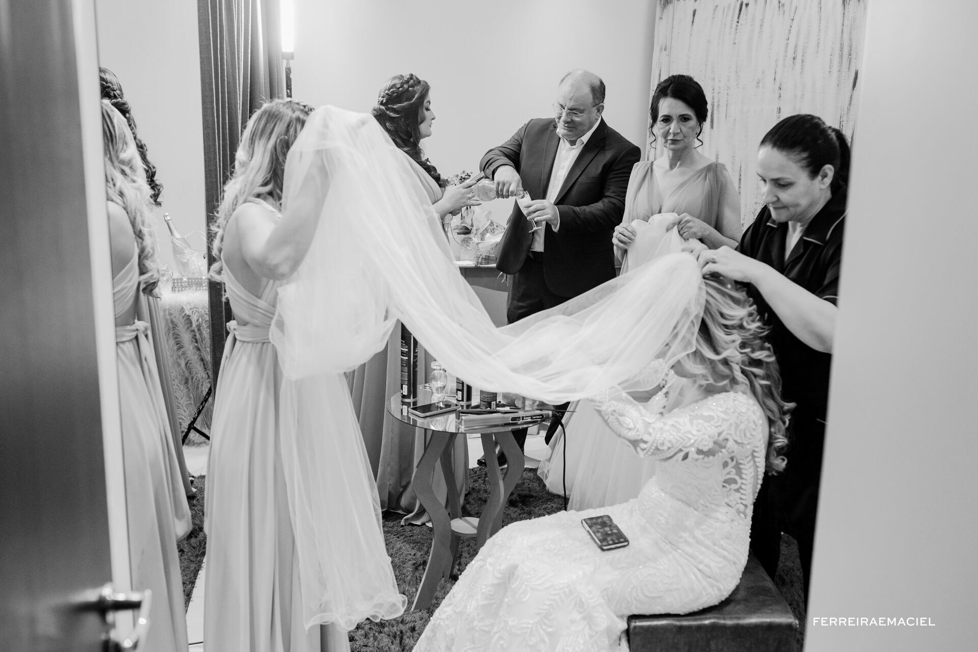 Foto Casamento de dia na Igreja da Cidade Alta Paróquia Sagrada Família e festa na Cachaçaria Pura Brasil - Araranguá - SC - Maiara e Valter Foto Casamento de dia na Igreja da Cidade Alta Paróquia Sagrada Família e festa na Cachaçaria Pura Brasil - Araranguá - SC - Maiara e Valter - Imagem 15