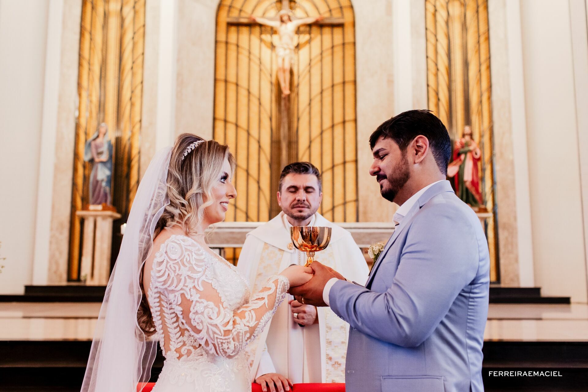 Foto Casamento de dia na Igreja da Cidade Alta Paróquia Sagrada Família e festa na Cachaçaria Pura Brasil - Araranguá - SC - Maiara e Valter Foto Casamento de dia na Igreja da Cidade Alta Paróquia Sagrada Família e festa na Cachaçaria Pura Brasil - Araranguá - SC - Maiara e Valter - Imagem 80