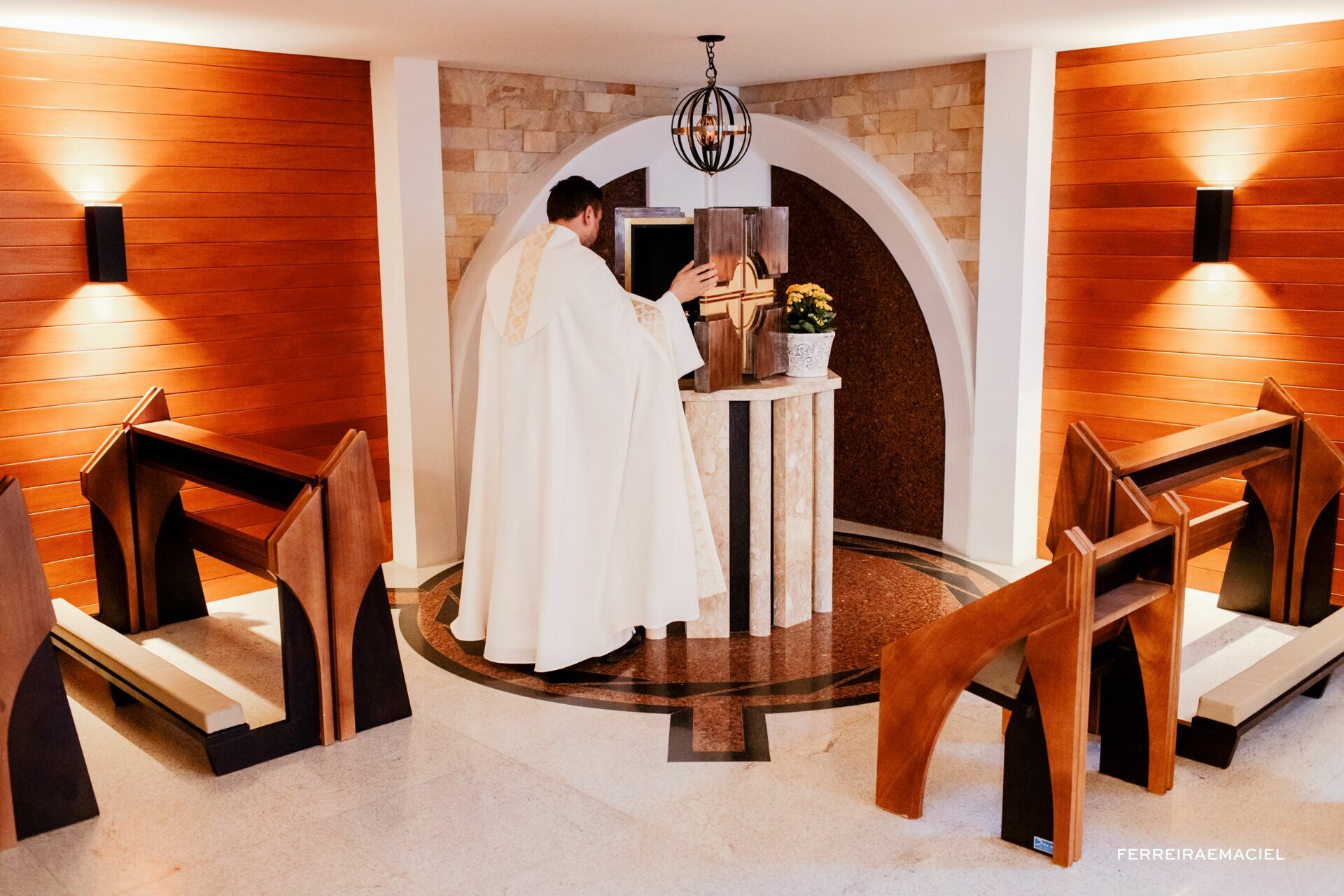 Foto Casamento de dia na Igreja da Cidade Alta Paróquia Sagrada Família e festa na Cachaçaria Pura Brasil - Araranguá - SC - Maiara e Valter Foto Casamento de dia na Igreja da Cidade Alta Paróquia Sagrada Família e festa na Cachaçaria Pura Brasil - Araranguá - SC - Maiara e Valter - Imagem 78