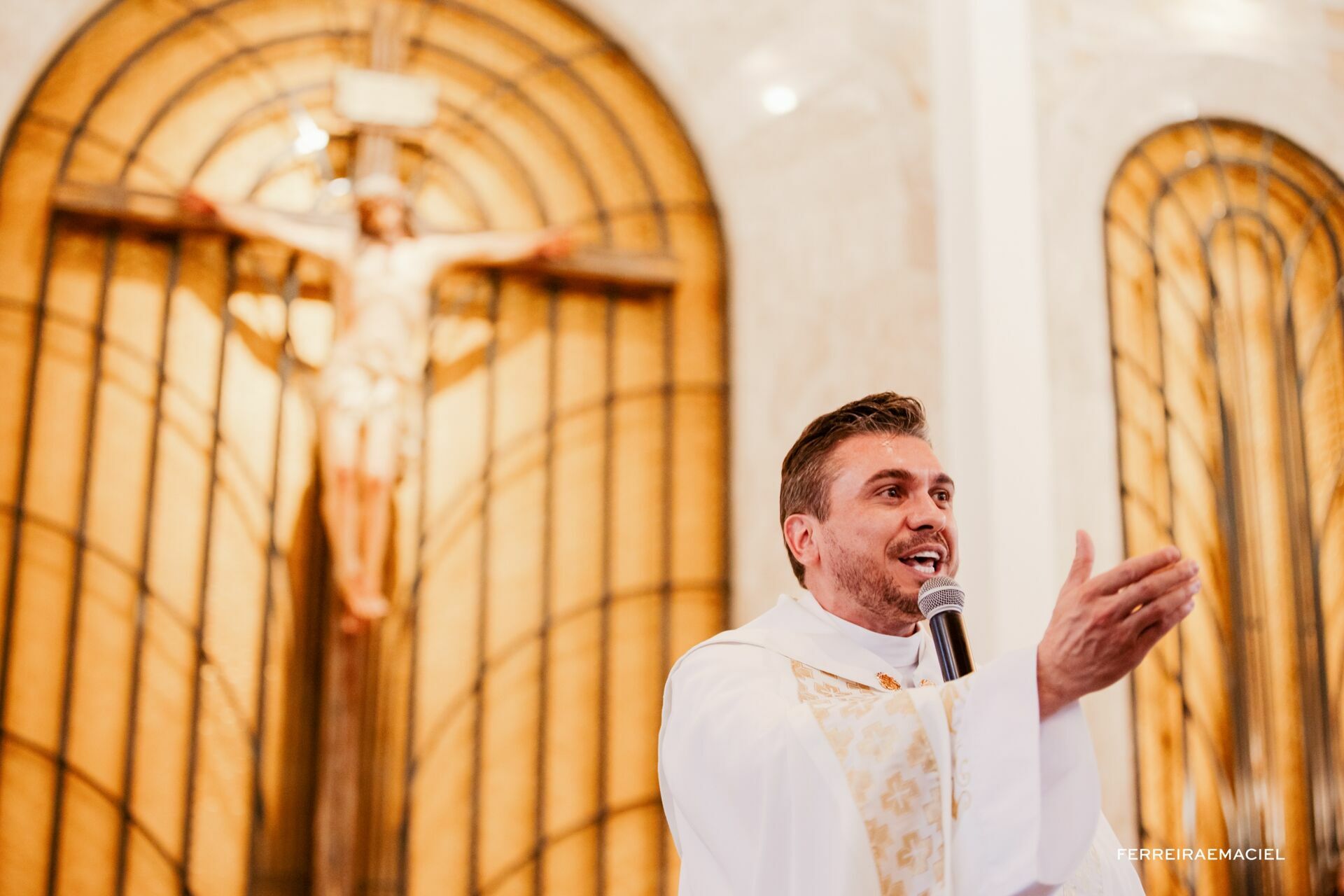 Foto Casamento de dia na Igreja da Cidade Alta Paróquia Sagrada Família e festa na Cachaçaria Pura Brasil - Araranguá - SC - Maiara e Valter Foto Casamento de dia na Igreja da Cidade Alta Paróquia Sagrada Família e festa na Cachaçaria Pura Brasil - Araranguá - SC - Maiara e Valter - Imagem 51