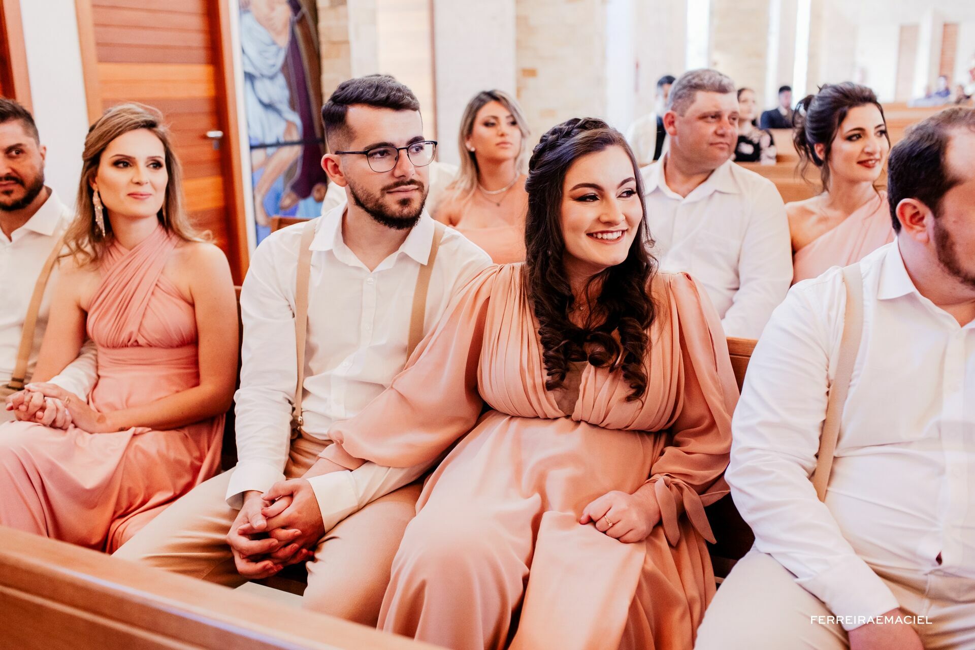 Foto Casamento de dia na Igreja da Cidade Alta Paróquia Sagrada Família e festa na Cachaçaria Pura Brasil - Araranguá - SC - Maiara e Valter Foto Casamento de dia na Igreja da Cidade Alta Paróquia Sagrada Família e festa na Cachaçaria Pura Brasil - Araranguá - SC - Maiara e Valter - Imagem 83