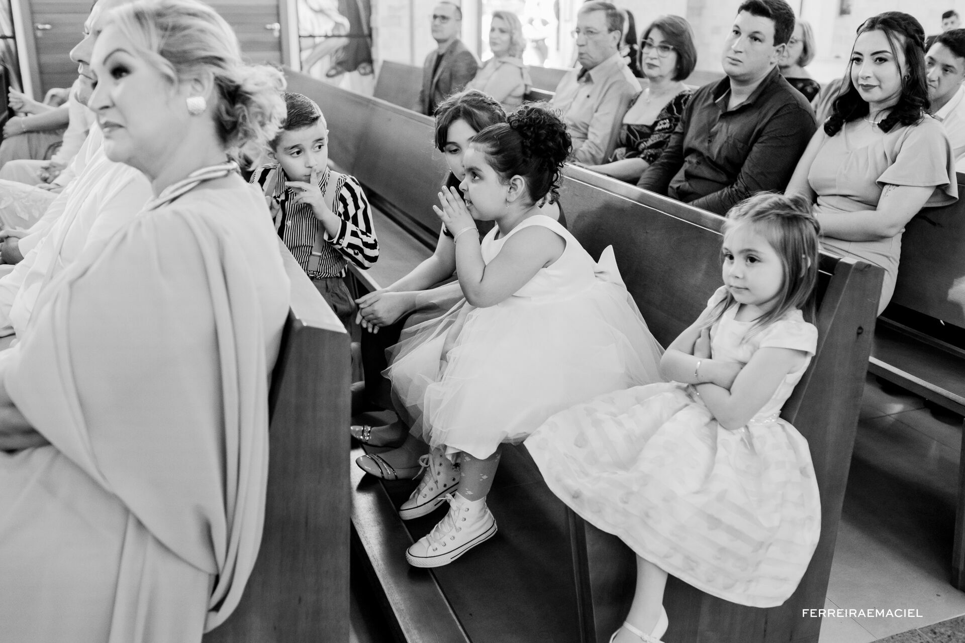 Foto Casamento de dia na Igreja da Cidade Alta Paróquia Sagrada Família e festa na Cachaçaria Pura Brasil - Araranguá - SC - Maiara e Valter Foto Casamento de dia na Igreja da Cidade Alta Paróquia Sagrada Família e festa na Cachaçaria Pura Brasil - Araranguá - SC - Maiara e Valter - Imagem 85