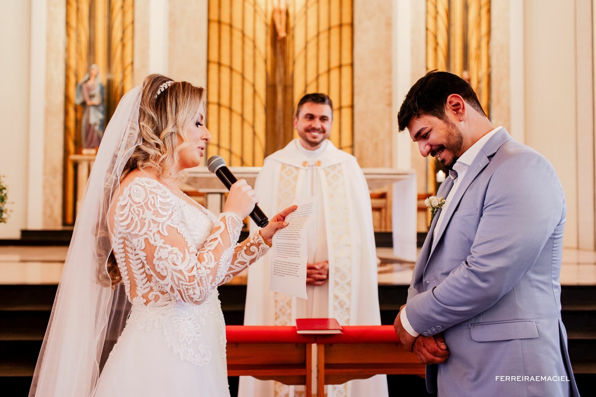 Foto Casamento de dia na Igreja da Cidade Alta Paróquia Sagrada Família e festa na Cachaçaria Pura Brasil - Araranguá - SC - Maiara e Valter Foto Casamento de dia na Igreja da Cidade Alta Paróquia Sagrada Família e festa na Cachaçaria Pura Brasil - Araranguá - SC - Maiara e Valter - Imagem 86