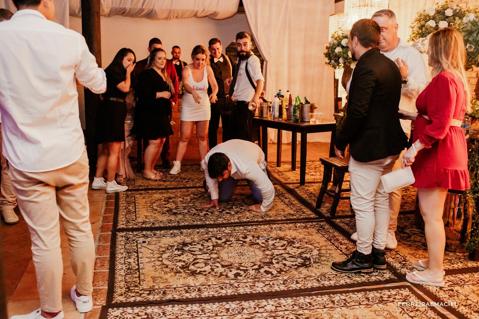 Foto Casamento de dia na Igreja da Cidade Alta Paróquia Sagrada Família e festa na Cachaçaria Pura Brasil - Araranguá - SC - Maiara e Valter Foto Casamento de dia na Igreja da Cidade Alta Paróquia Sagrada Família e festa na Cachaçaria Pura Brasil - Araranguá - SC - Maiara e Valter - Imagem 138