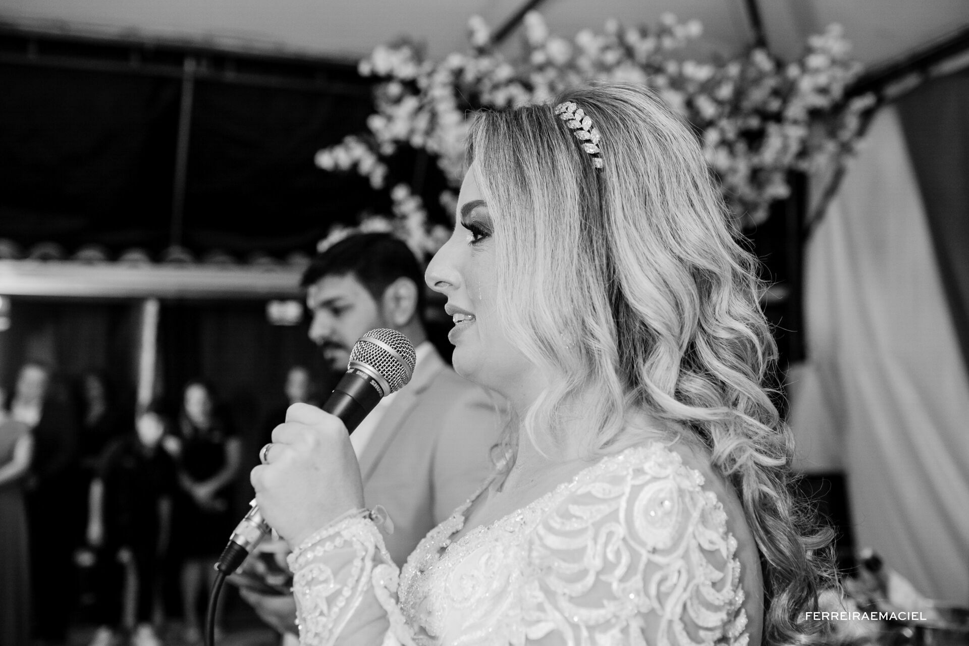 Foto Casamento de dia na Igreja da Cidade Alta Paróquia Sagrada Família e festa na Cachaçaria Pura Brasil - Araranguá - SC - Maiara e Valter Foto Casamento de dia na Igreja da Cidade Alta Paróquia Sagrada Família e festa na Cachaçaria Pura Brasil - Araranguá - SC - Maiara e Valter - Imagem 106