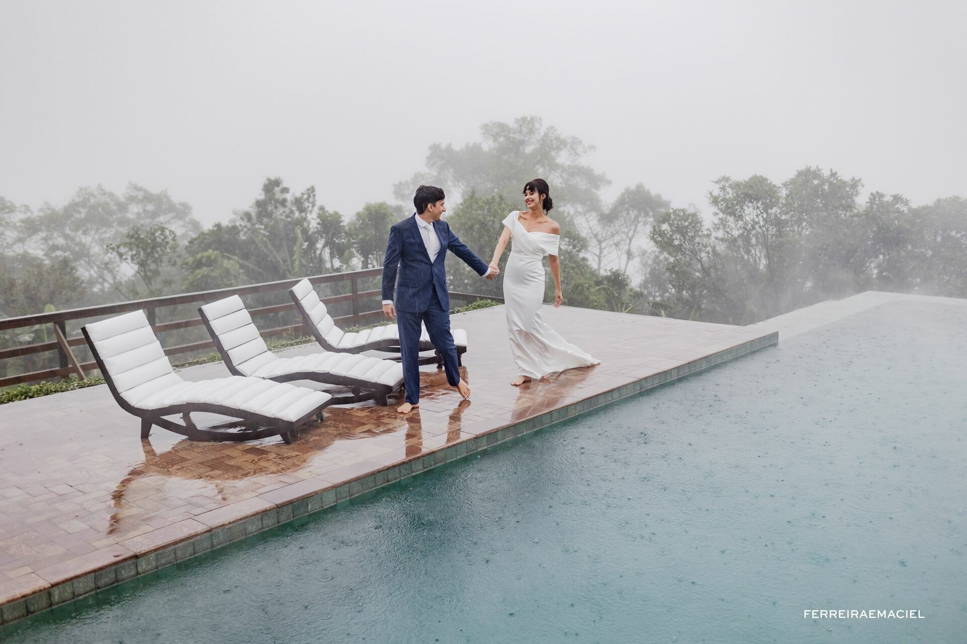 Foto Elopement Wedding com chuva nos canyons - Morada dos Canyons e Estância da Morada - Casamento de dia de Raísa e Matheus - Praia Grande - SC Foto Elopement Wedding com chuva nos canyons - Morada dos Canyons e Estância da Morada - Casamento de dia de Raísa e Matheus - Praia Grande - SC - Imagem 49