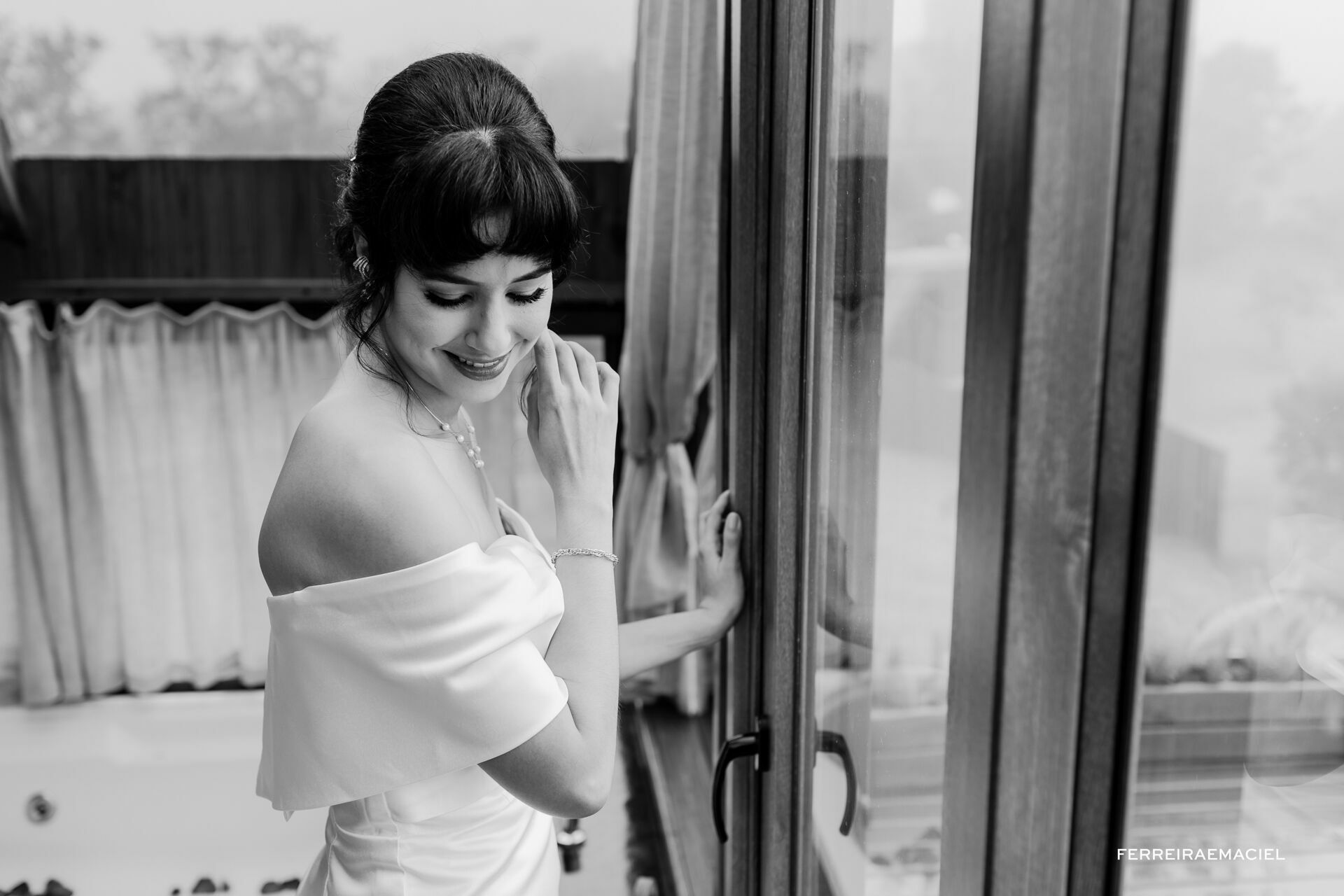Foto Elopement Wedding com chuva nos canyons - Morada dos Canyons e Estância da Morada - Casamento de dia de Raísa e Matheus - Praia Grande - SC Foto Elopement Wedding com chuva nos canyons - Morada dos Canyons e Estância da Morada - Casamento de dia de Raísa e Matheus - Praia Grande - SC - Imagem 1