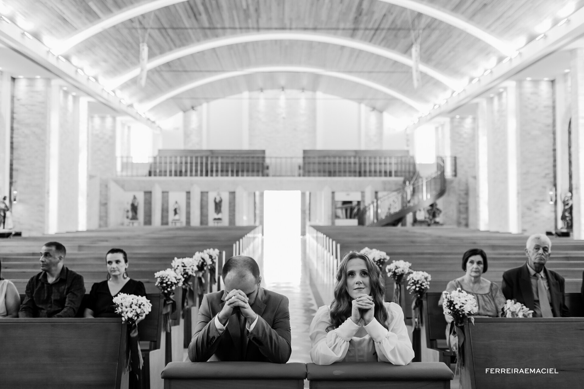 Casamento Tatielle e Jurandi - Paróquia Sagrada Família - Igreja da Cidade Alta - Ensaio na Lagoa da Serra - Araranguá - SC