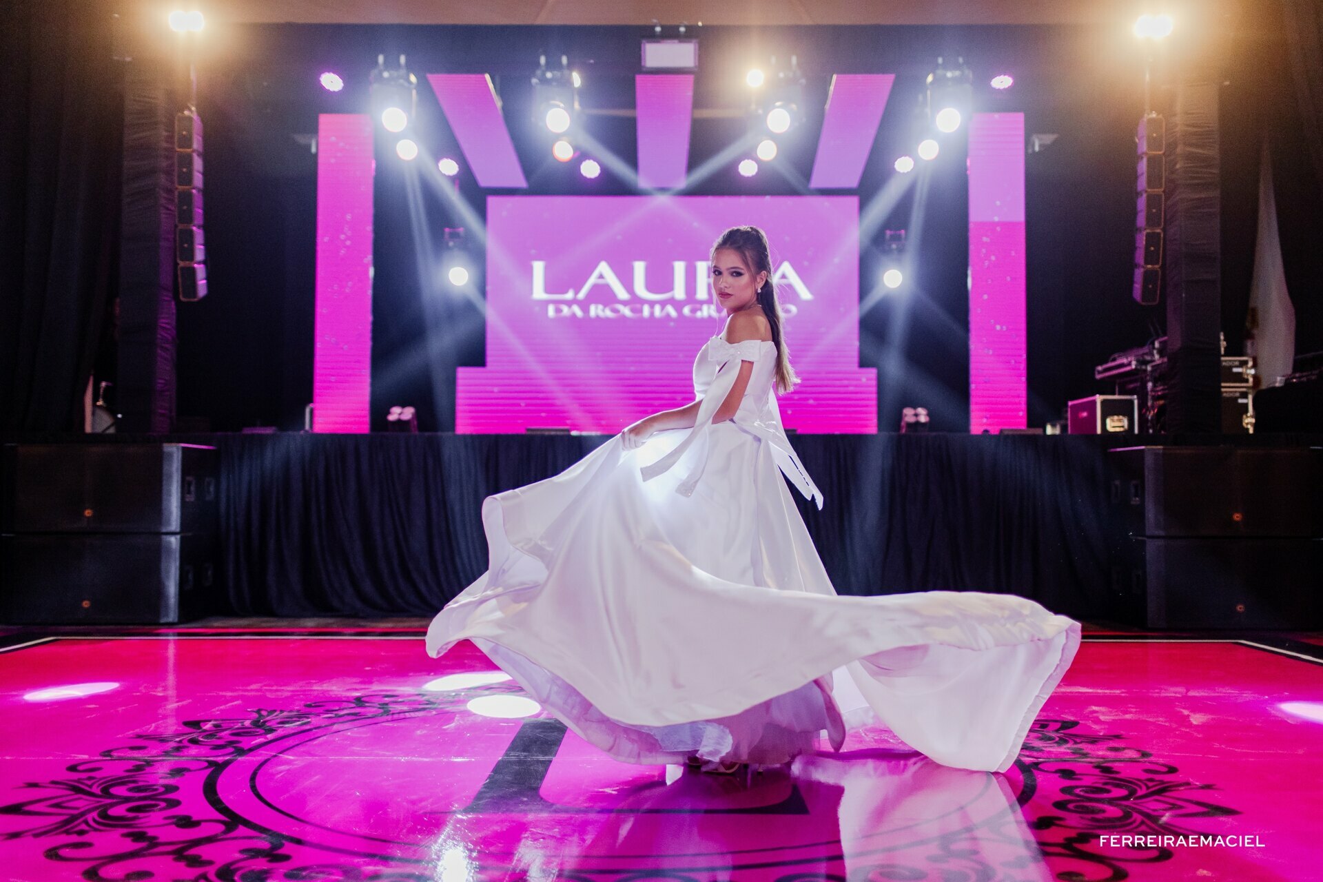 Festa 15 Anos - Sociedade Recreativa Mampituba - Aniversário Debutante - Criciúma - SC - Laura da Rocha Grando