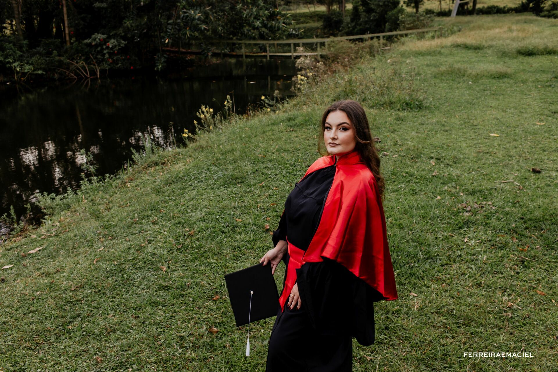 Foto Ensaio fotográfico de formatura - Design - UNISATC - Monise Possamai - Araranguá - SC - Imagem 4