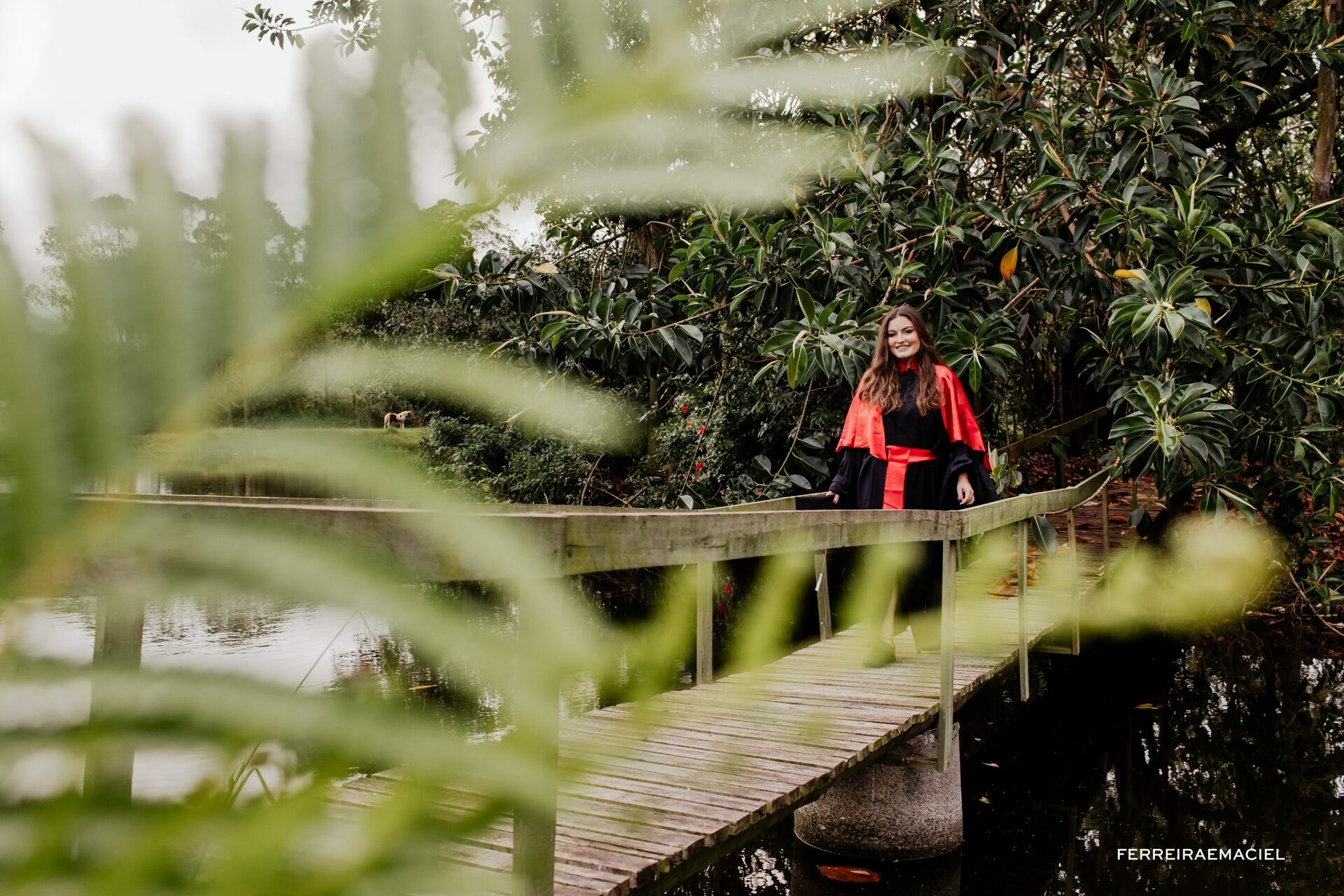 Foto Ensaio fotográfico de formatura - Design - UNISATC - Monise Possamai - Araranguá - SC - Imagem 12