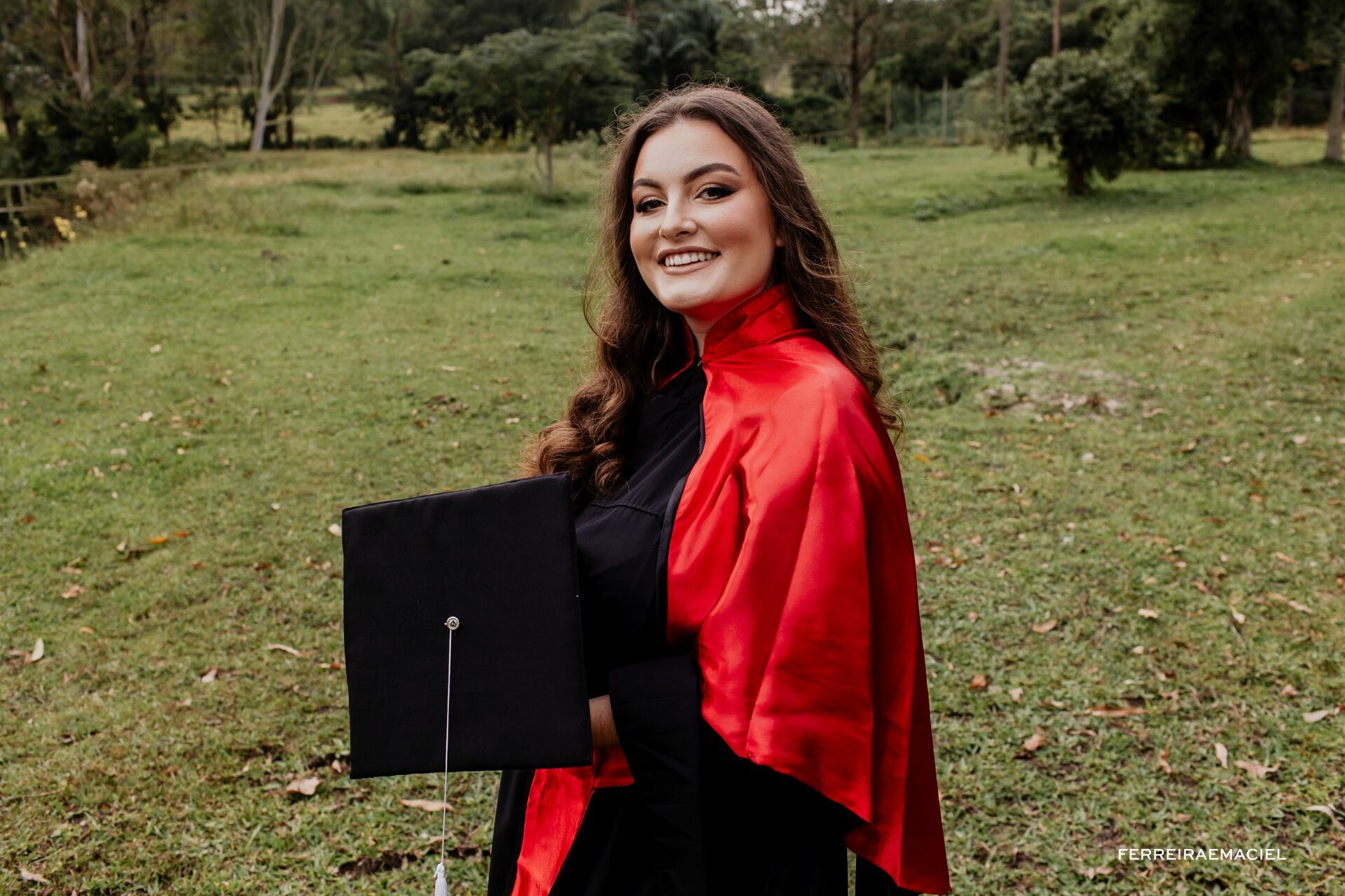 Foto Ensaio fotográfico de formatura - Design - UNISATC - Monise Possamai - Araranguá - SC - Imagem 0