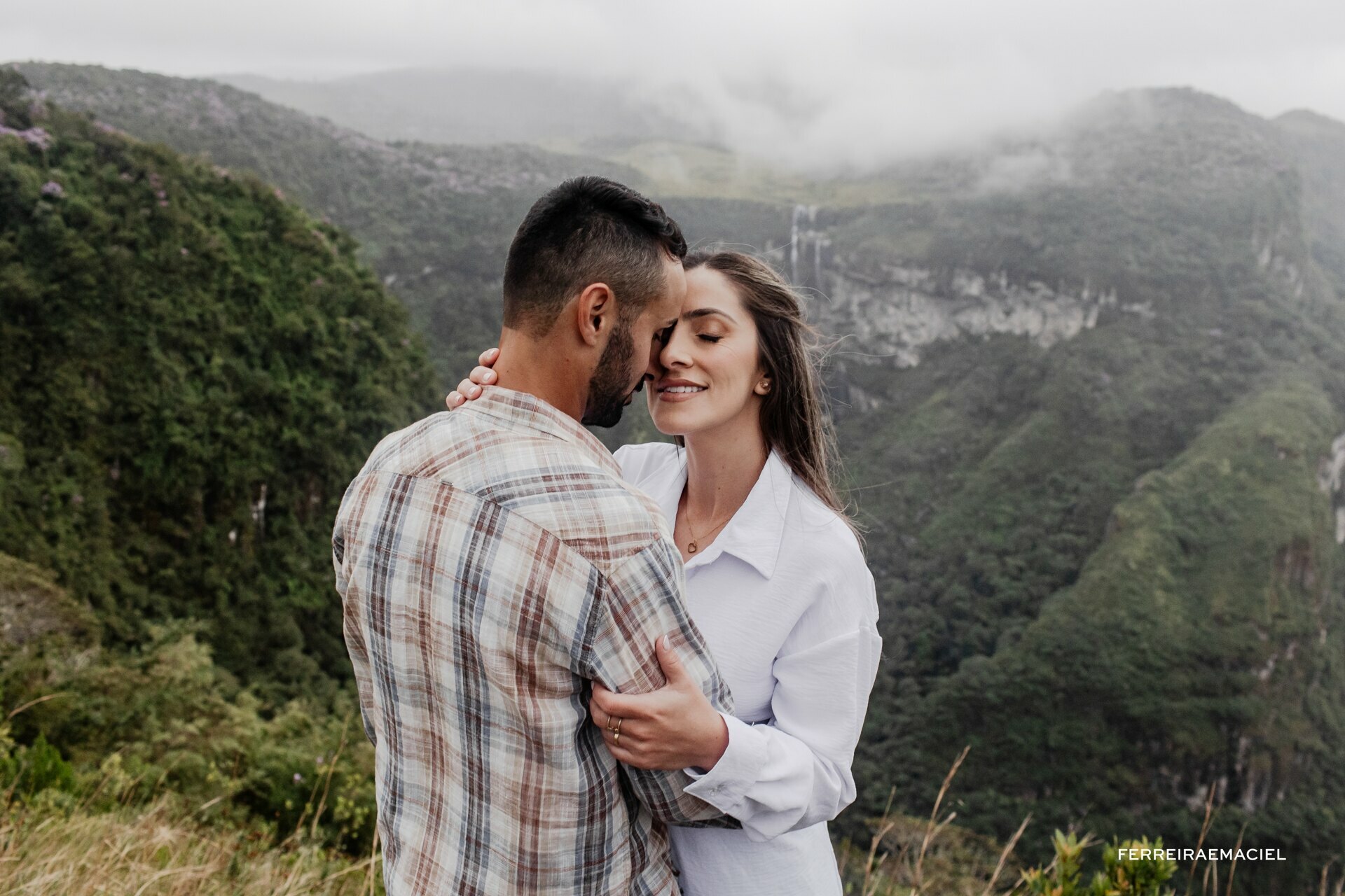 Ensaio fotográfico pré-casamento - Samara e Elder - Fotos de casal no Canyon Índios Coroados - Cambará do Sul - RS
