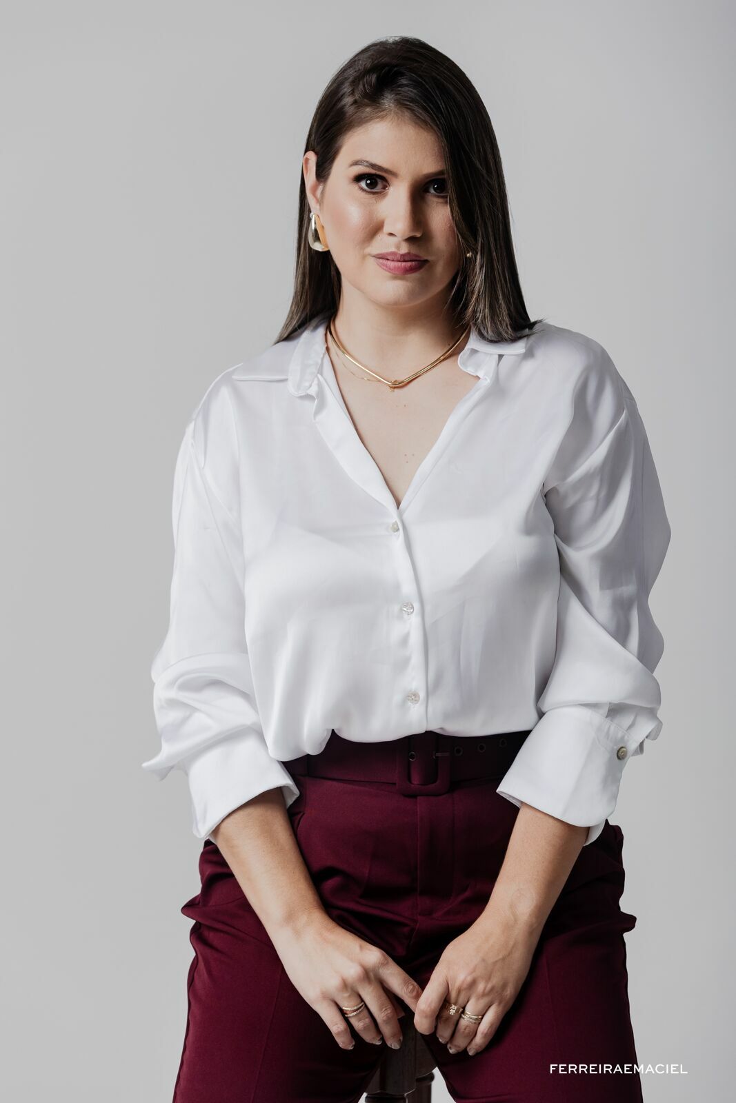 Foto Ensaio de Retrato Corporativo Natália Martinello - Sessão de fotos no estúdio e externa - Fotografia publicitária em Araranguá - SC - Imagem 0