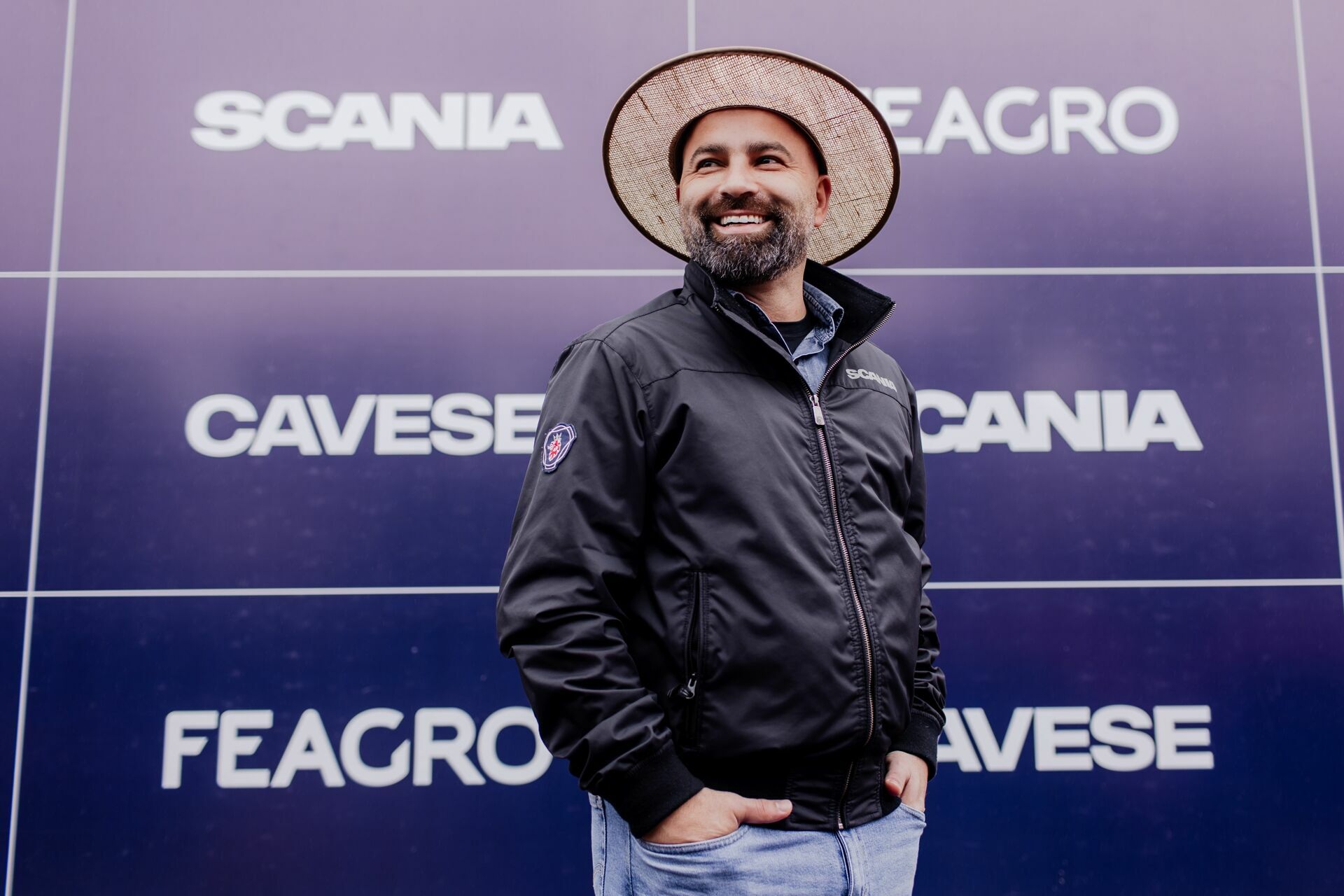 Foto Fotografia publicitÃ¡ria - Scania na Feagro - BraÃ§o do Norte - SC - Imagem 21