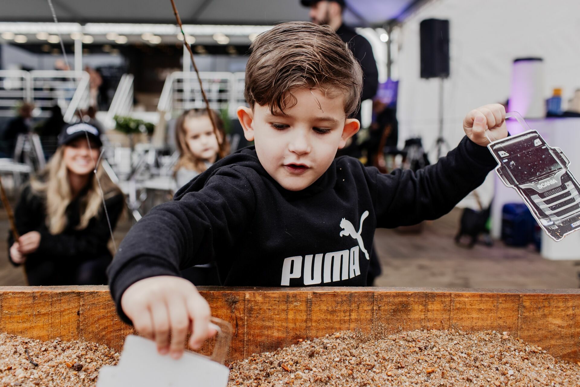 Foto Fotografia publicitÃ¡ria - Scania na Feagro - BraÃ§o do Norte - SC - Imagem 5