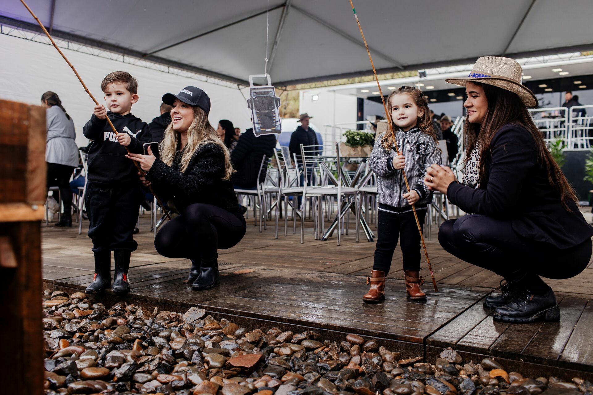 Foto Fotografia publicitÃ¡ria - Scania na Feagro - BraÃ§o do Norte - SC - Imagem 39