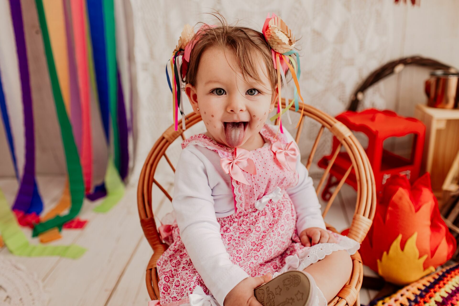 Foto Fotografia em estÃƒÂºdio - CenÃƒÂ¡rio Junino - Um ArraiÃƒÂ¡ de EmoÃƒÂ§ÃƒÂµes no EstÃƒÂºdio - Imagem 8