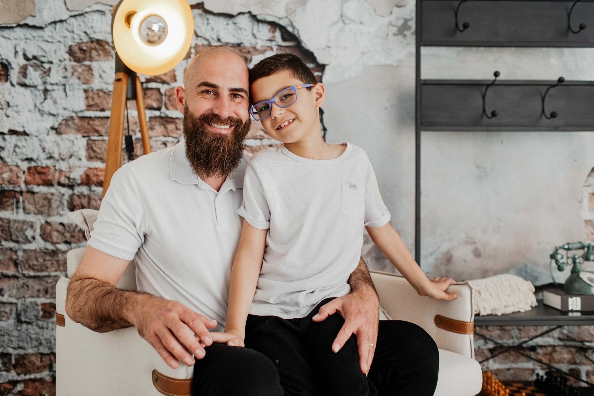 Foto Fotografia em estÃƒÂºdio - CenÃƒÂ¡rio Dia dos Pais - Amor e ConexÃƒÂ£o em Cada Foto - Imagem 83