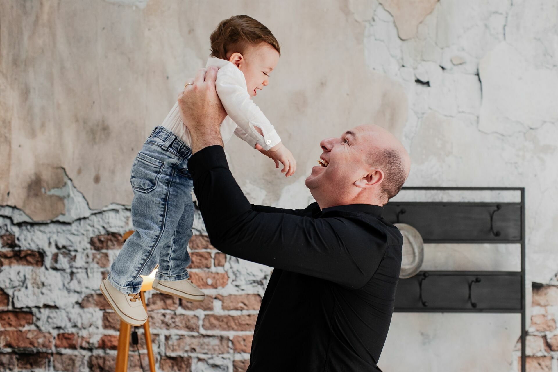 Foto Fotografia em estÃƒÂºdio - CenÃƒÂ¡rio Dia dos Pais - Amor e ConexÃƒÂ£o em Cada Foto - Imagem 120