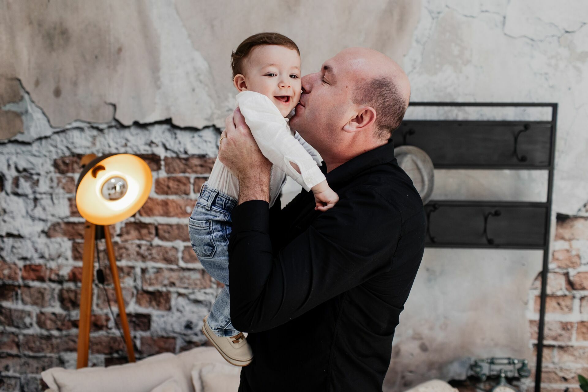 Foto Fotografia em estÃƒÂºdio - CenÃƒÂ¡rio Dia dos Pais - Amor e ConexÃƒÂ£o em Cada Foto - Imagem 109
