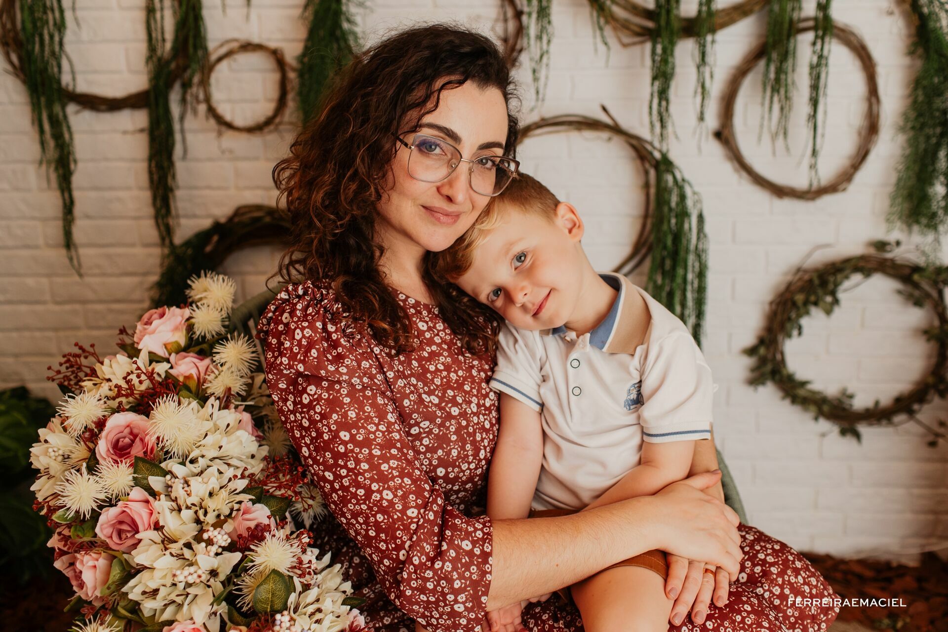 Foto Dias das Mães - Eternamente Nós - Fotografia profissional em estúdio em Araranguá - SC Foto Dias das Mães - Eternamente Nós - Fotografia profissional em estúdio em Araranguá - SC - Imagem 43