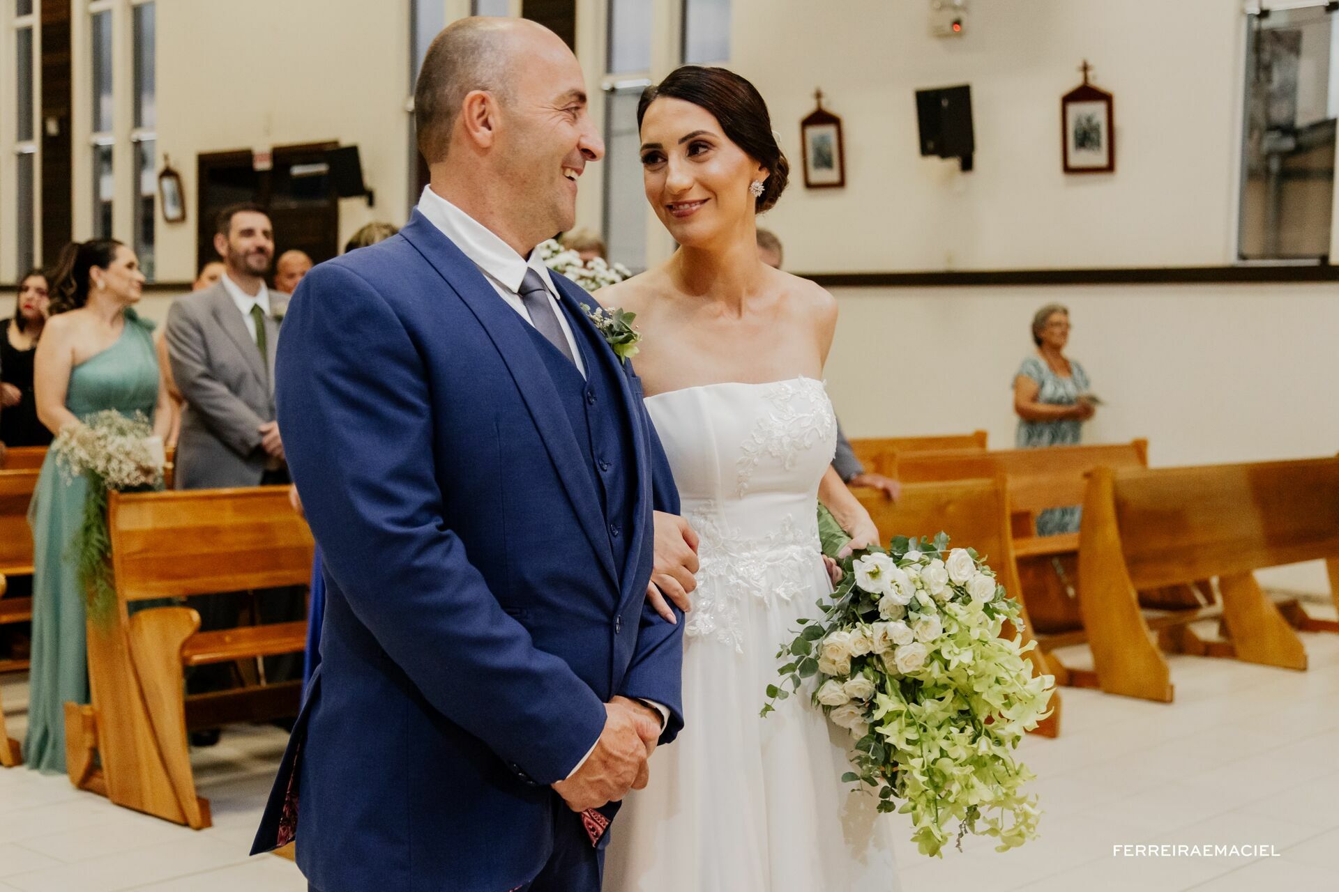 Foto Casamento Suellen e Jezon - Igreja Matriz São Roque - Timbé do Sul - SC Foto Casamento Suellen e Jezon - Igreja Matriz São Roque - Timbé do Sul - SC - Imagem 54