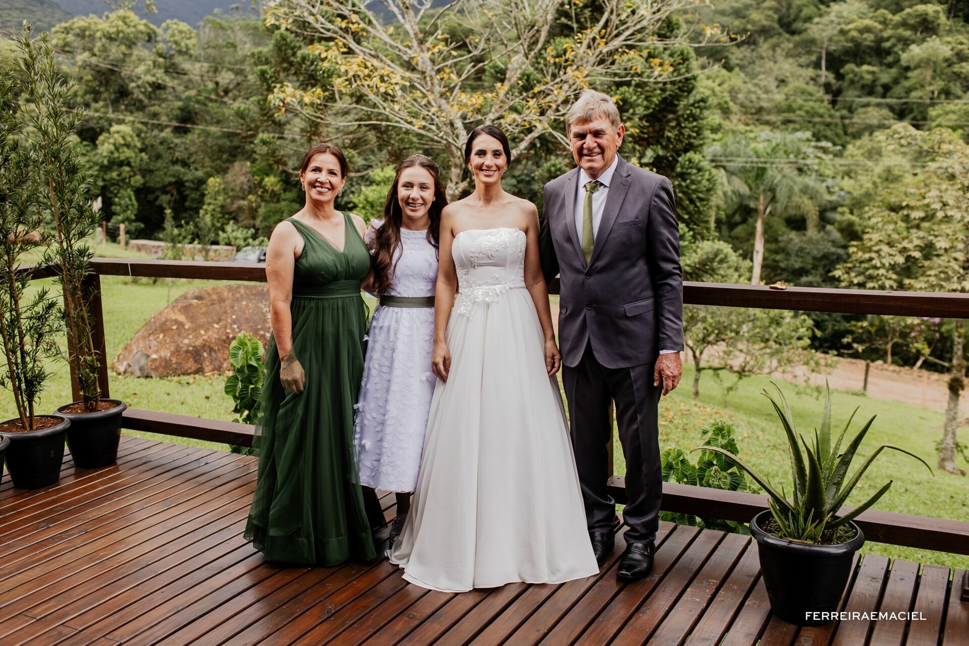 Foto Casamento Suellen e Jezon - Igreja Matriz São Roque - Timbé do Sul - SC Foto Casamento Suellen e Jezon - Igreja Matriz São Roque - Timbé do Sul - SC - Imagem 28