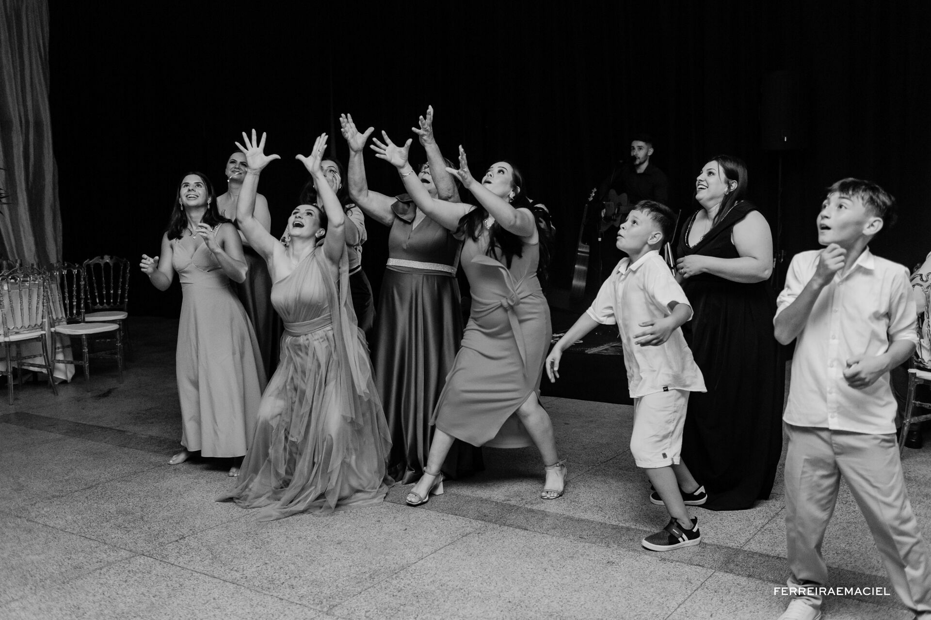 Foto Casamento Suellen e Jezon - Igreja Matriz São Roque - Timbé do Sul - SC Foto Casamento Suellen e Jezon - Igreja Matriz São Roque - Timbé do Sul - SC - Imagem 153