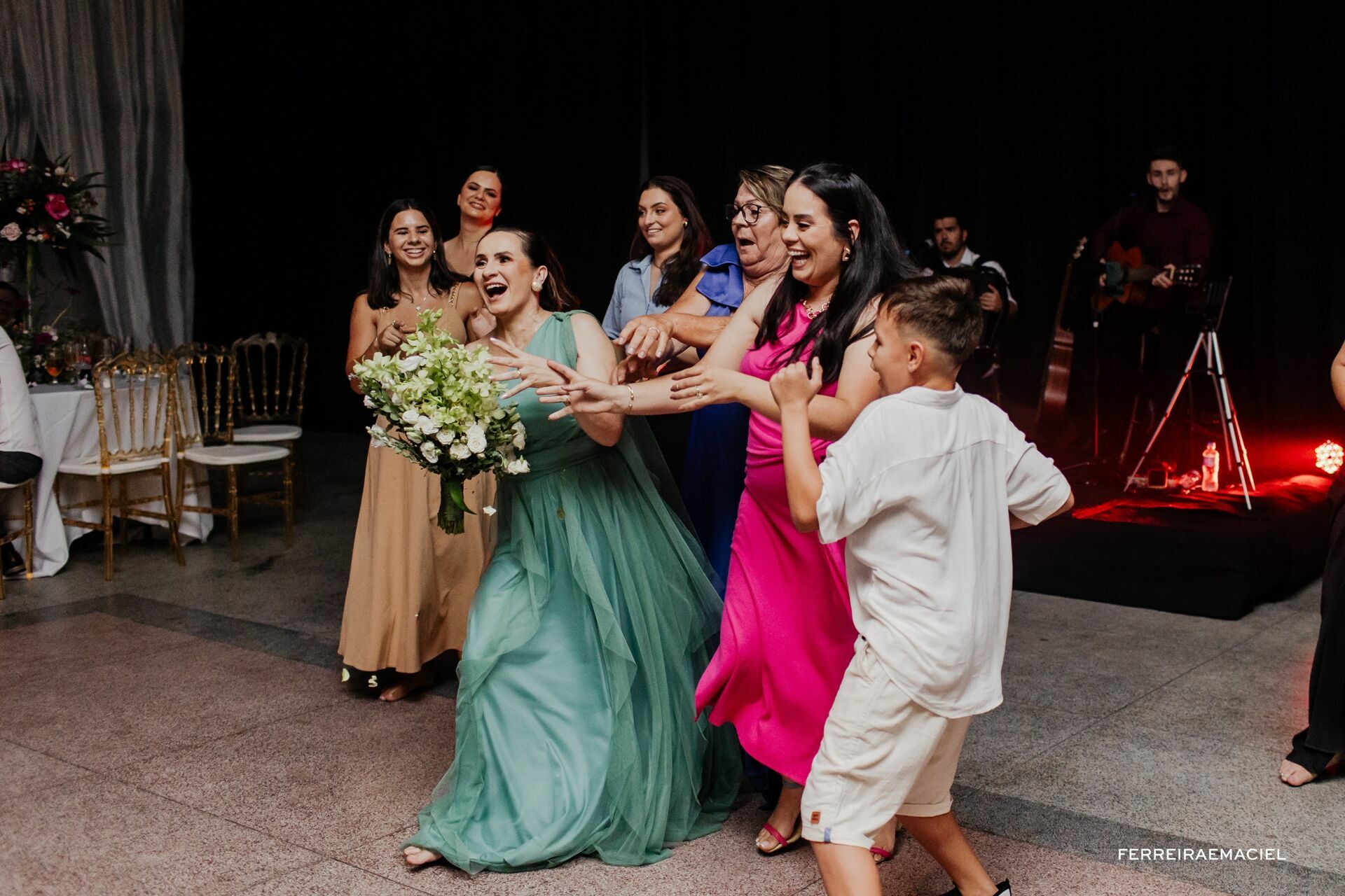 Foto Casamento Suellen e Jezon - Igreja Matriz São Roque - Timbé do Sul - SC Foto Casamento Suellen e Jezon - Igreja Matriz São Roque - Timbé do Sul - SC - Imagem 154