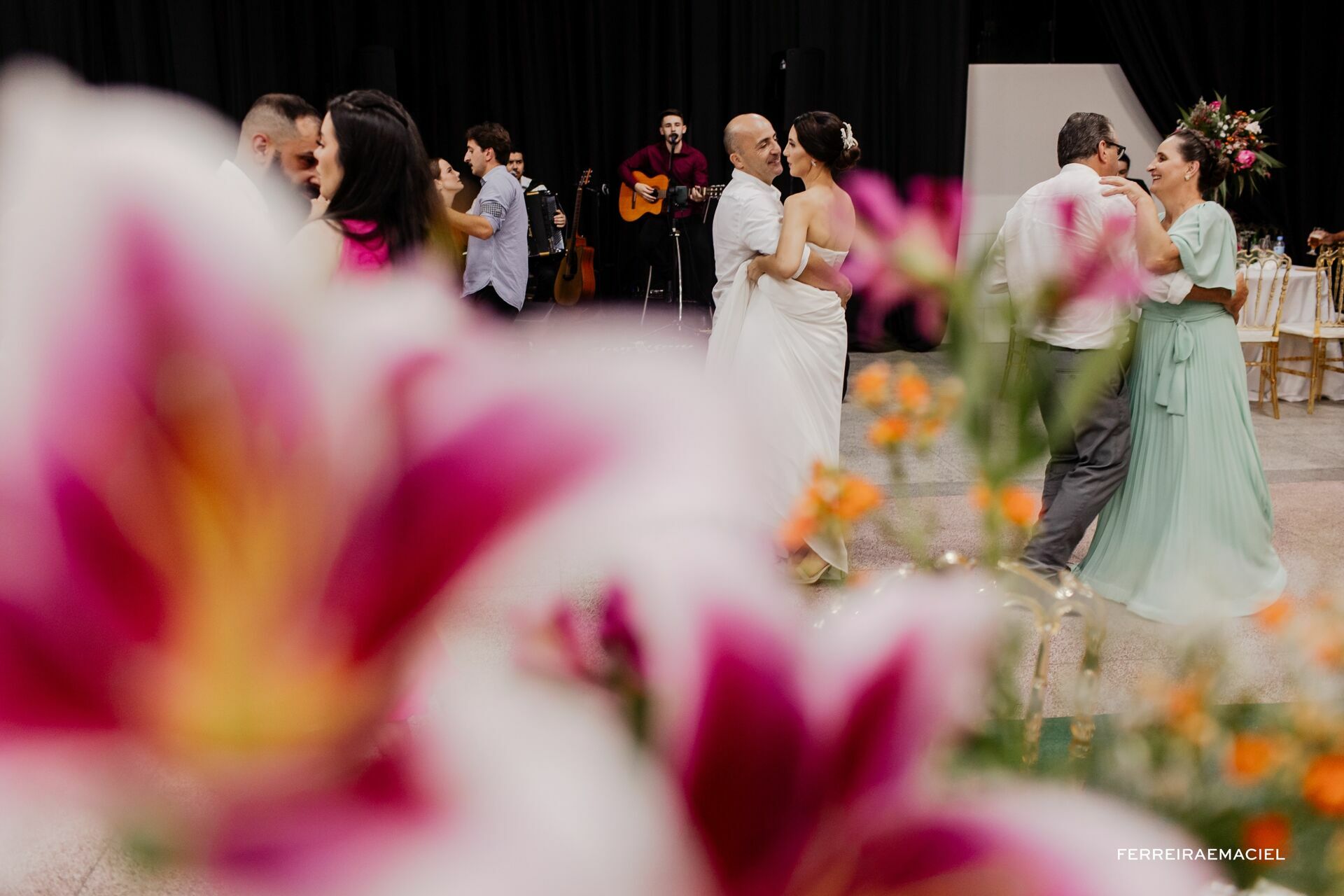 Foto Casamento Suellen e Jezon - Igreja Matriz São Roque - Timbé do Sul - SC Foto Casamento Suellen e Jezon - Igreja Matriz São Roque - Timbé do Sul - SC - Imagem 134
