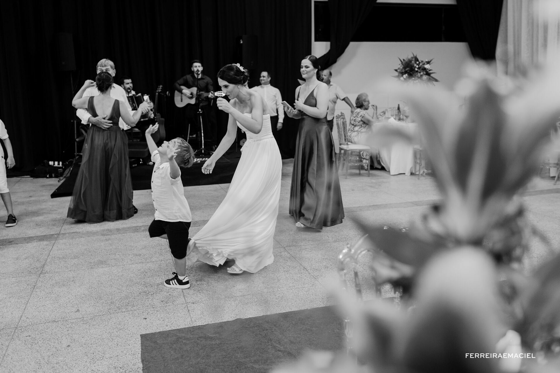 Foto Casamento Suellen e Jezon - Igreja Matriz São Roque - Timbé do Sul - SC Foto Casamento Suellen e Jezon - Igreja Matriz São Roque - Timbé do Sul - SC - Imagem 136