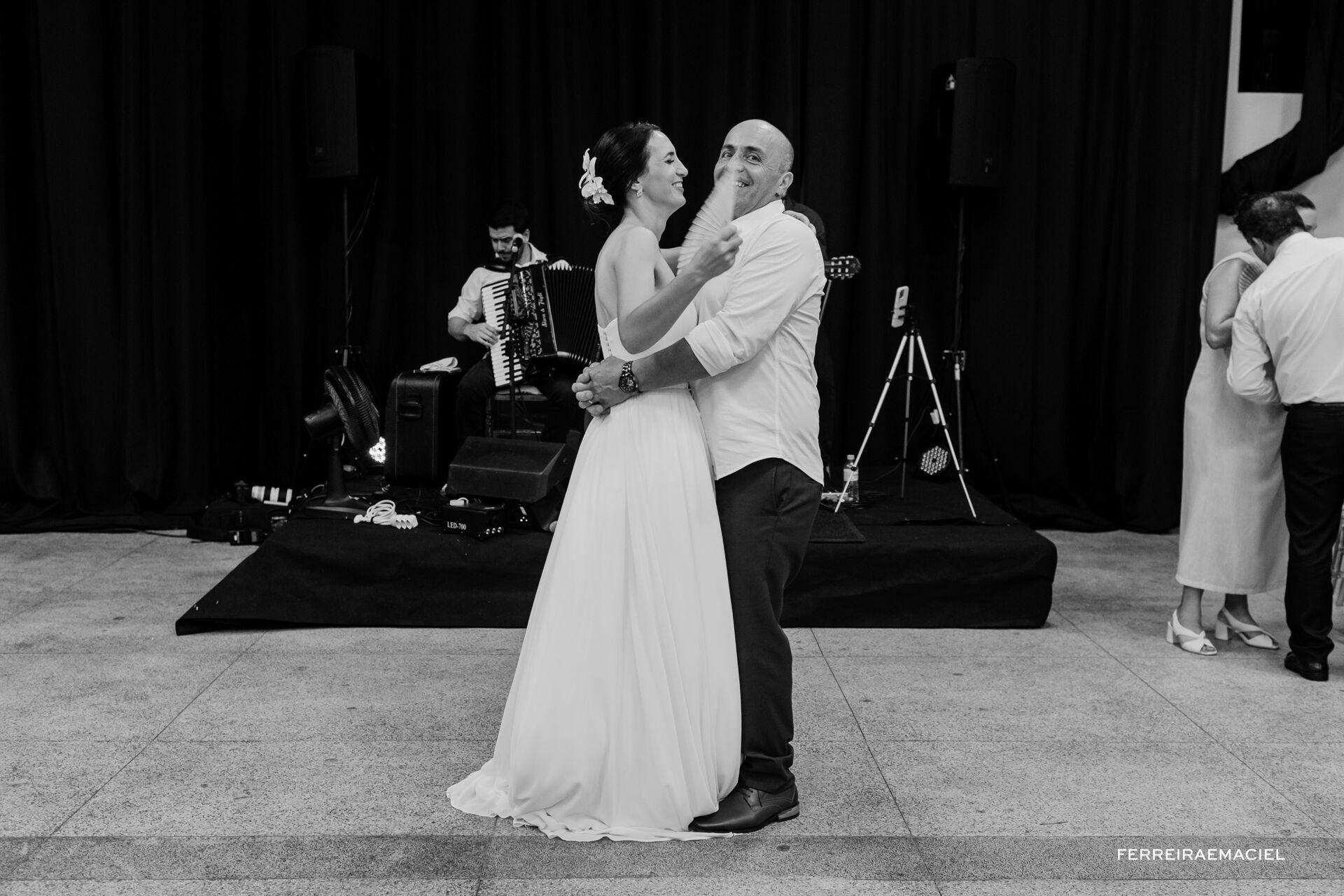 Foto Casamento Suellen e Jezon - Igreja Matriz São Roque - Timbé do Sul - SC Foto Casamento Suellen e Jezon - Igreja Matriz São Roque - Timbé do Sul - SC - Imagem 137